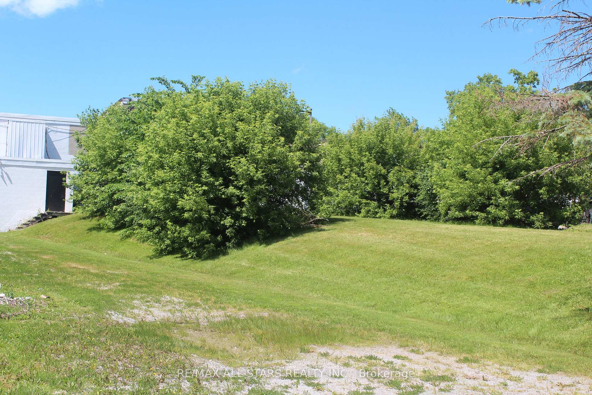 Photo 3 of 184 Frederick Street, Georgina, Keswick North — HOMEH