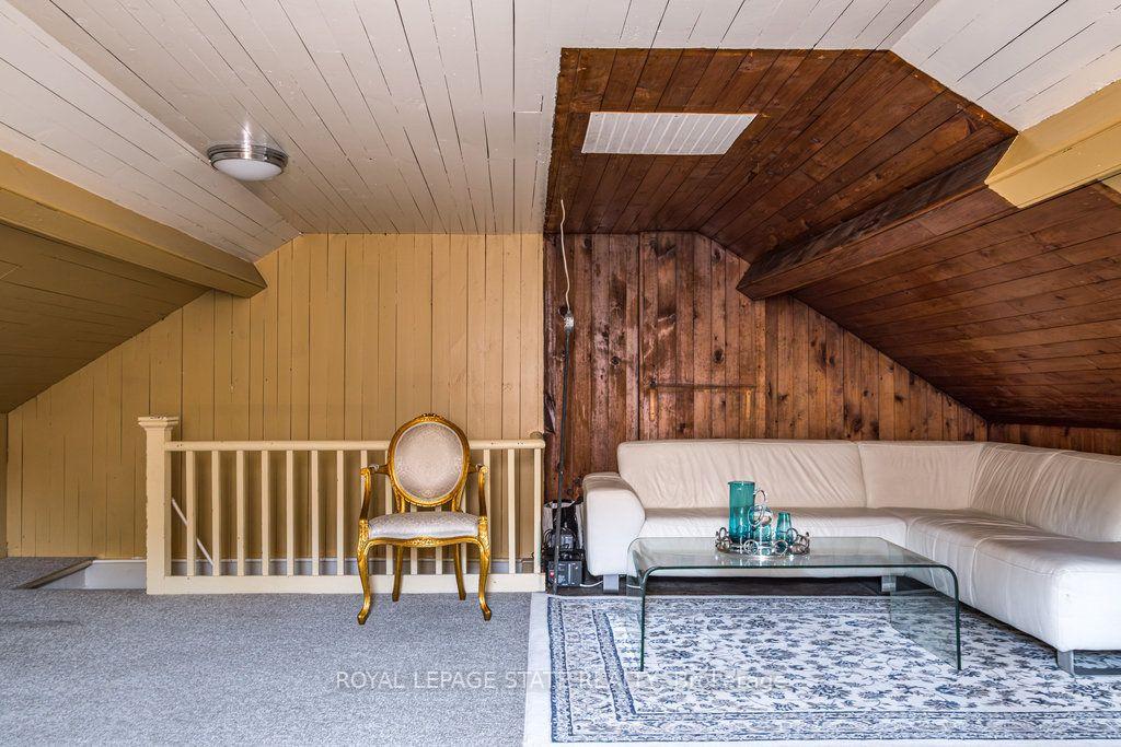 Photo 40 of 122 East Avenue S, Hamilton, Stinson — HOMEH