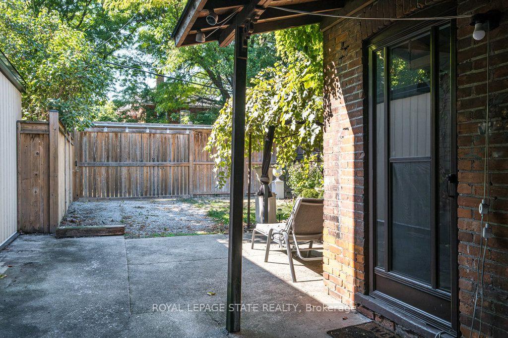 Photo 43 of 122 East Avenue S, Hamilton, Stinson — HOMEH