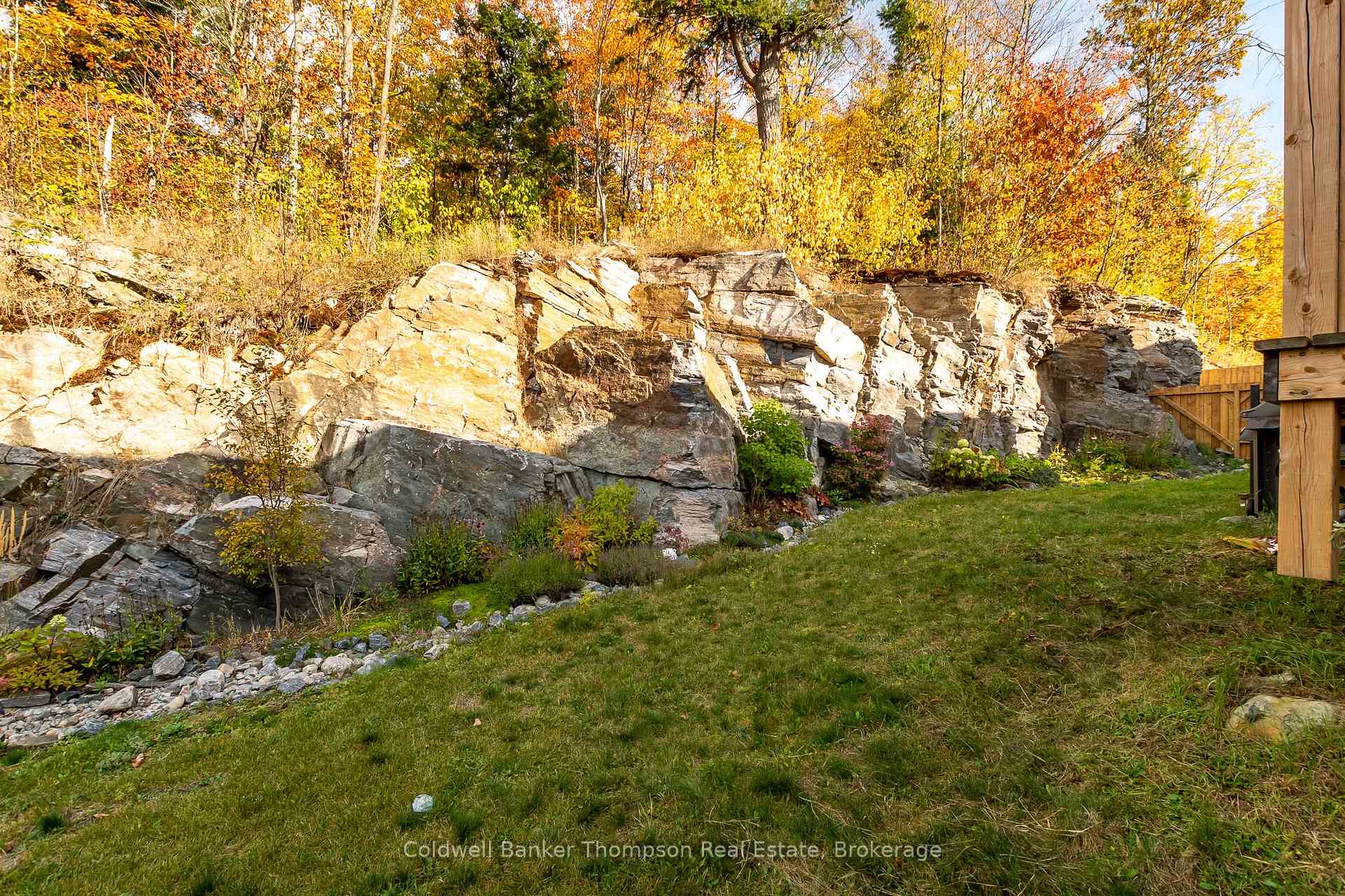 Photo 11 of 11 Cascade Lane, Huntsville, Chaffey — HOMEH