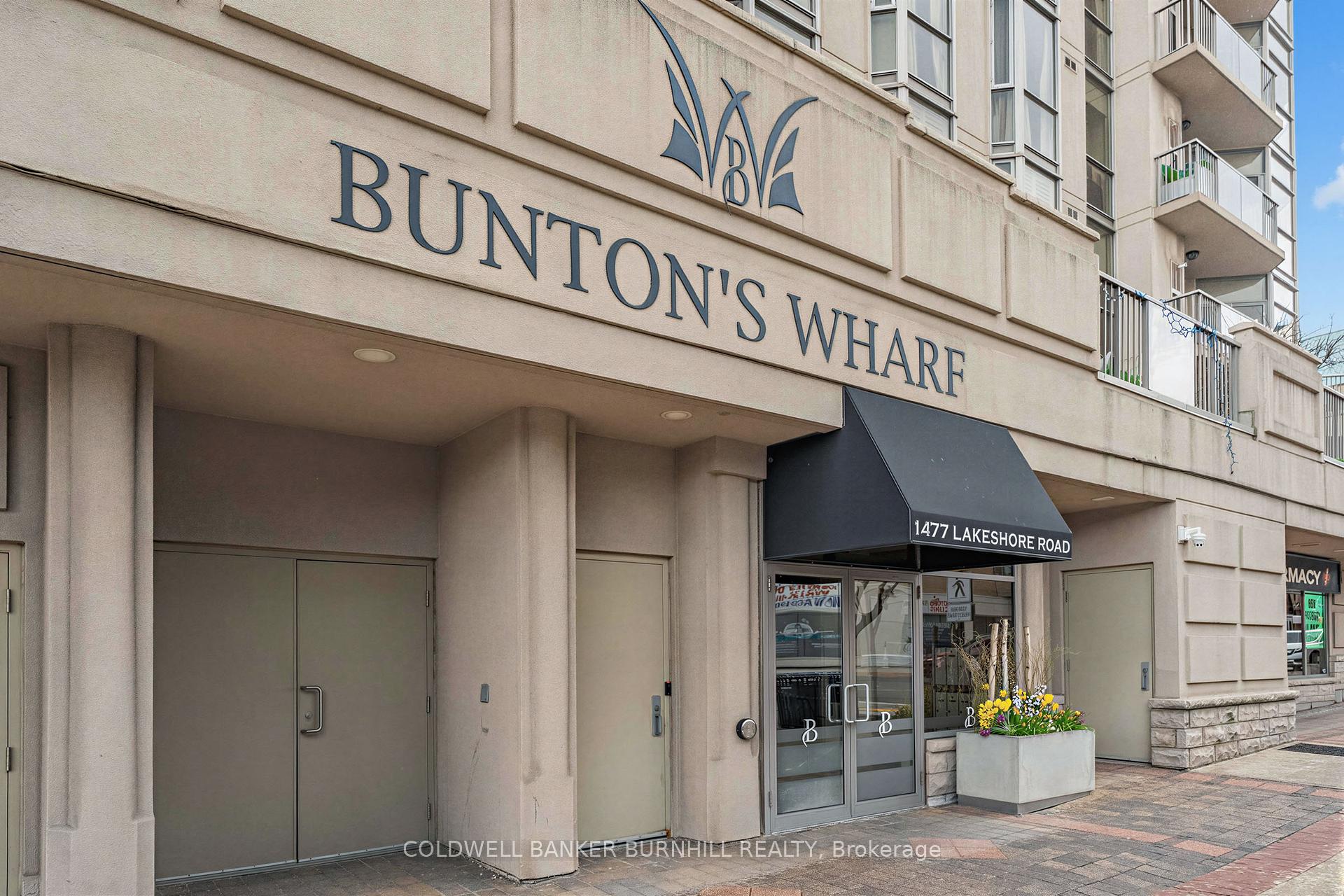 Photo 2 of Unit PH1, 1477 Lakeshore Road, Burlington, Brant — HOMEH