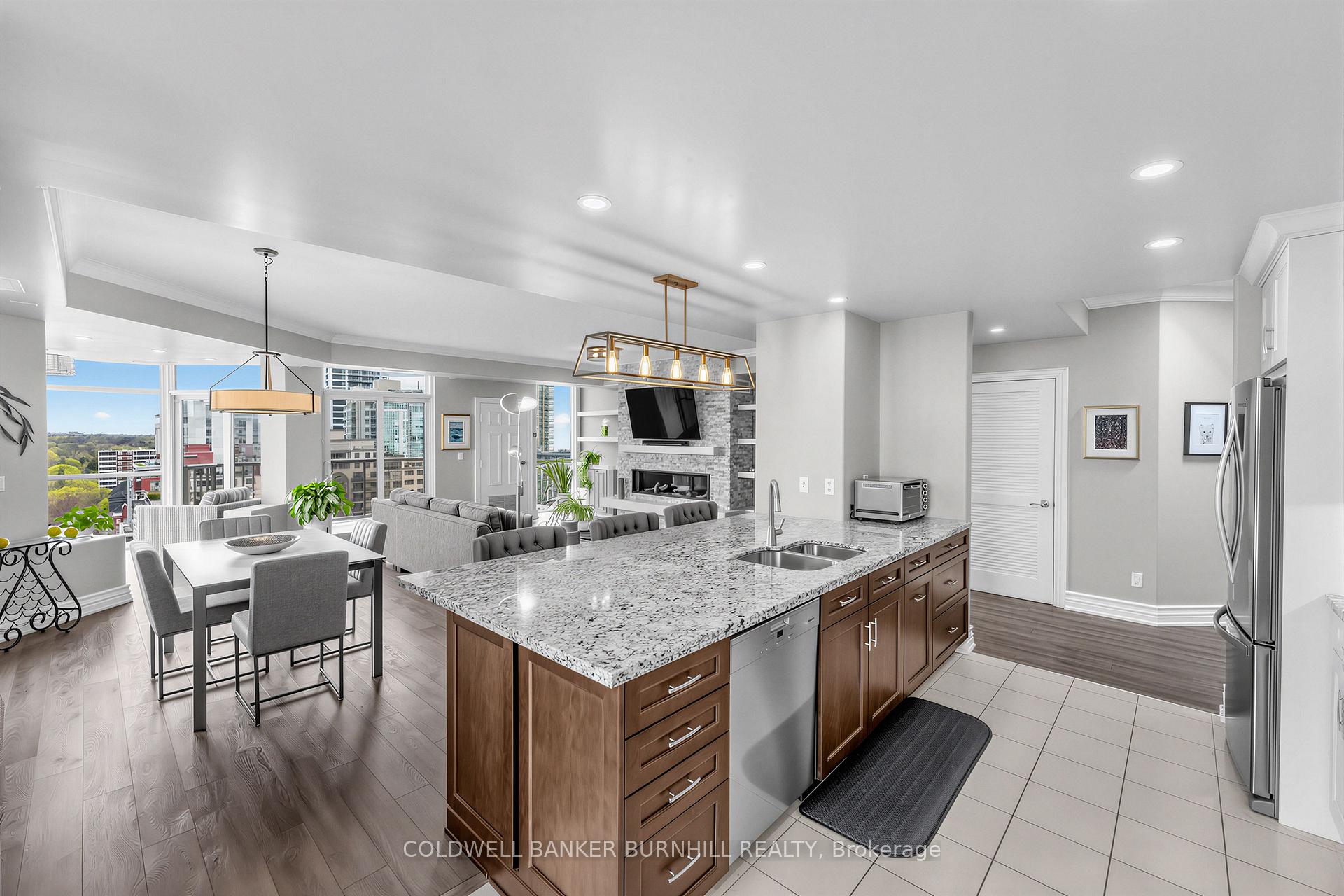 Photo 13 of Unit PH1, 1477 Lakeshore Road, Burlington, Brant — HOMEH