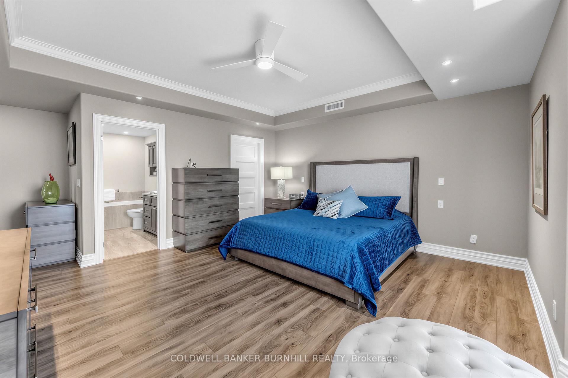 Photo 21 of Unit PH1, 1477 Lakeshore Road, Burlington, Brant — HOMEH