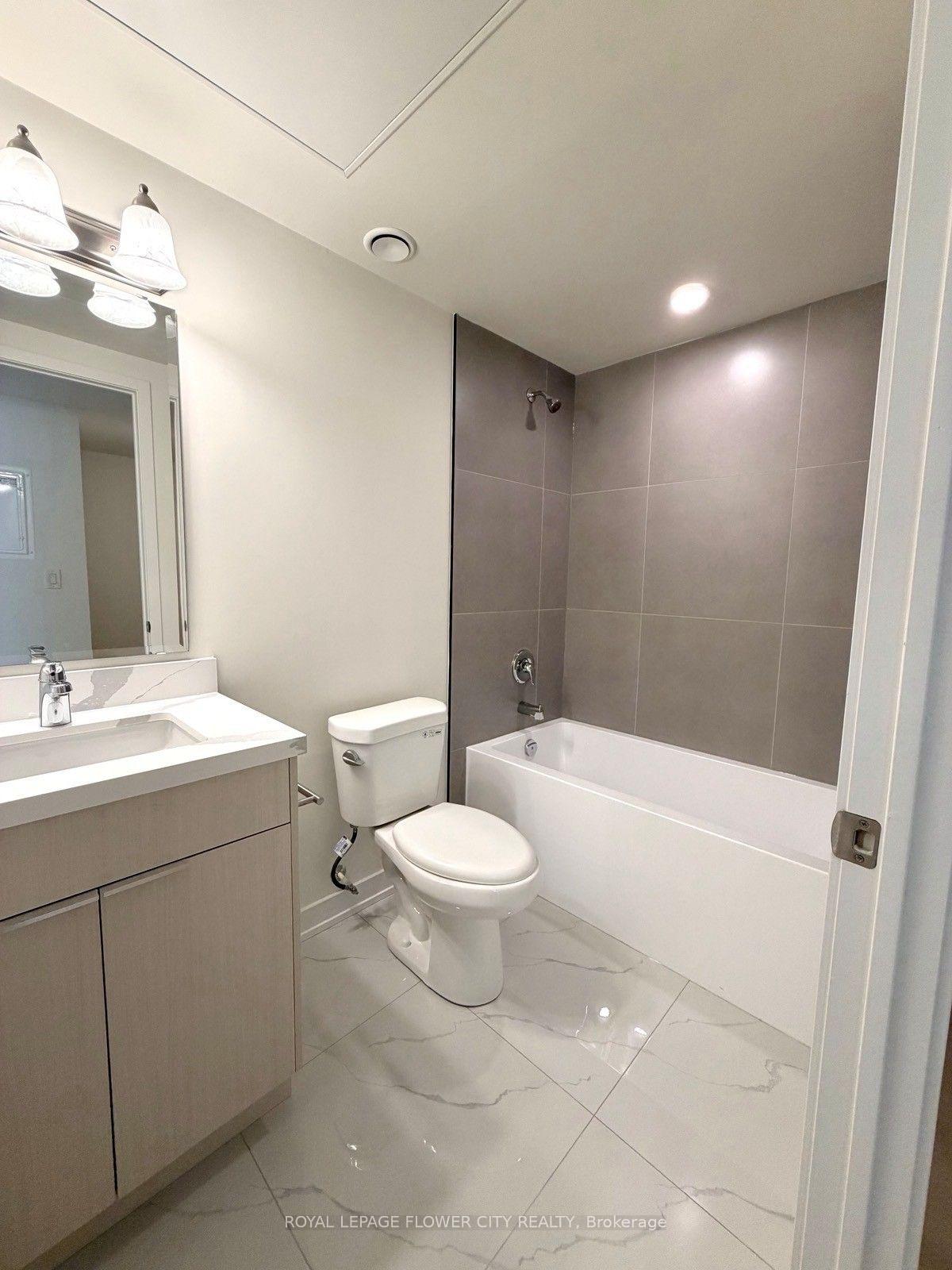 Photo 9 of Unit 1007, 2825 Jane Street, North York, Glenfield-Jane Heights — HOMEH