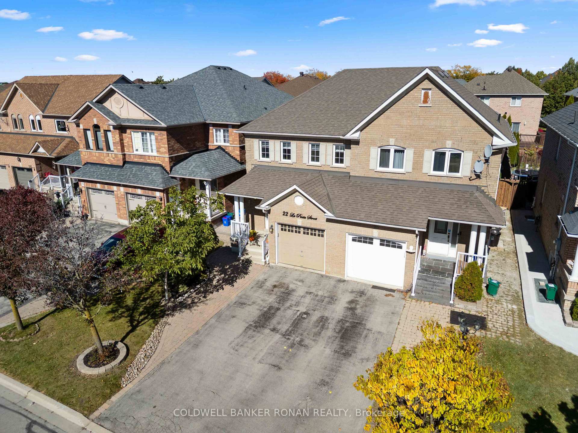 Photo 2 of 22 La Pinta Street, Vaughan, Vellore Village — HOMEH