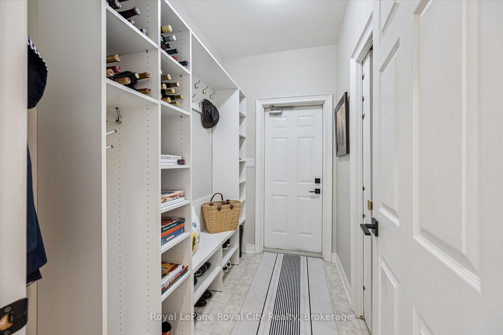 Photo 13 of Unit 11, 25 Manor Park Crescent, Guelph, Dovercliffe Park/Old University — HOMEH