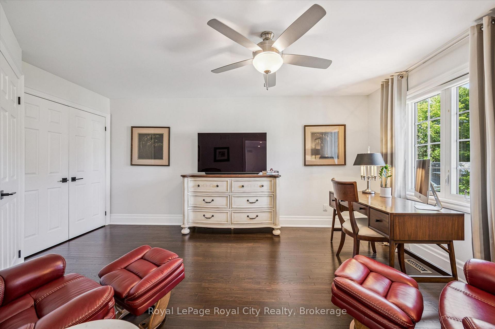 Photo 19 of Unit 11, 25 Manor Park Crescent, Guelph, Dovercliffe Park/Old University — HOMEH