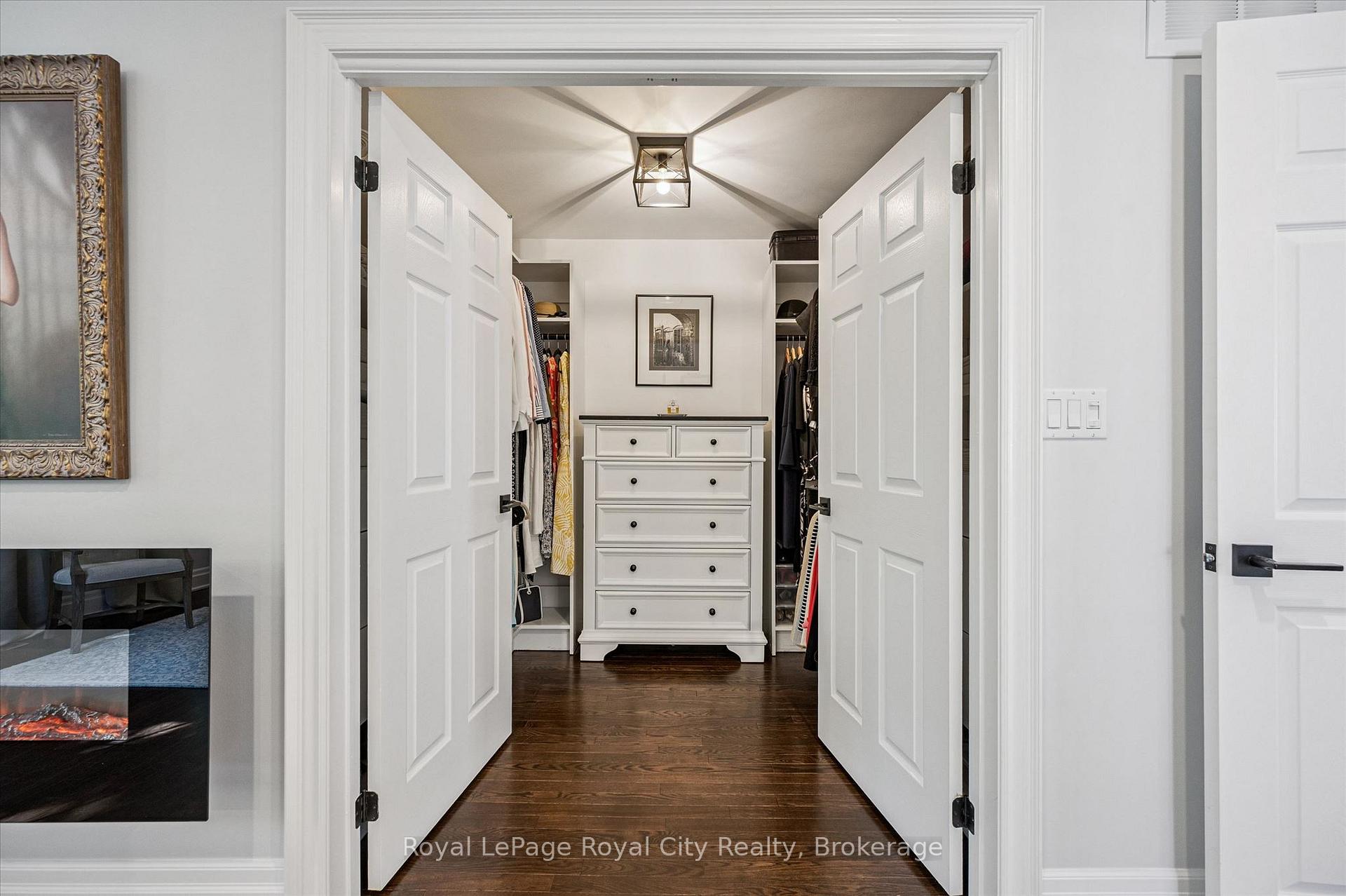 Photo 27 of Unit 11, 25 Manor Park Crescent, Guelph, Dovercliffe Park/Old University — HOMEH