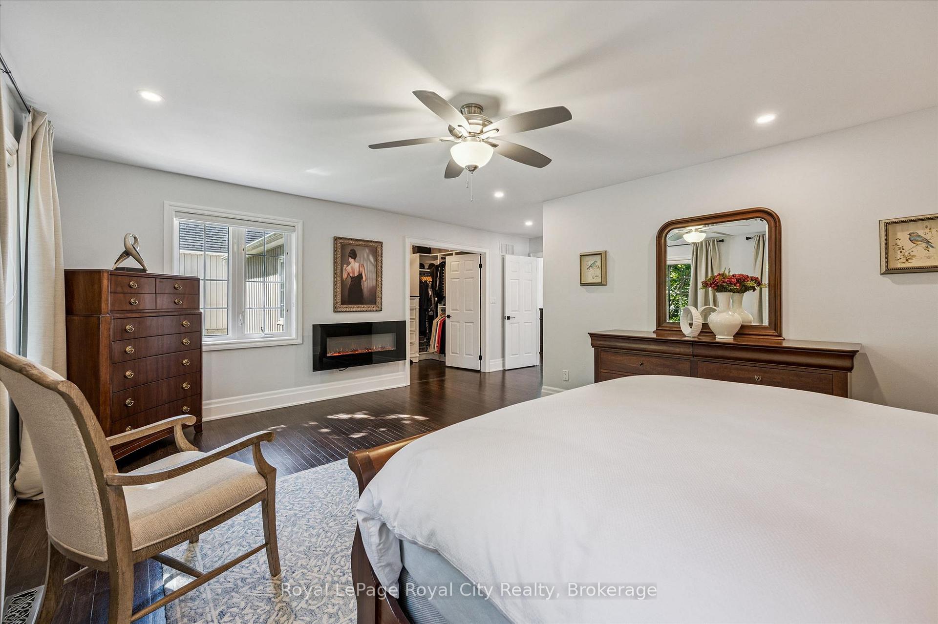 Photo 28 of Unit 11, 25 Manor Park Crescent, Guelph, Dovercliffe Park/Old University — HOMEH