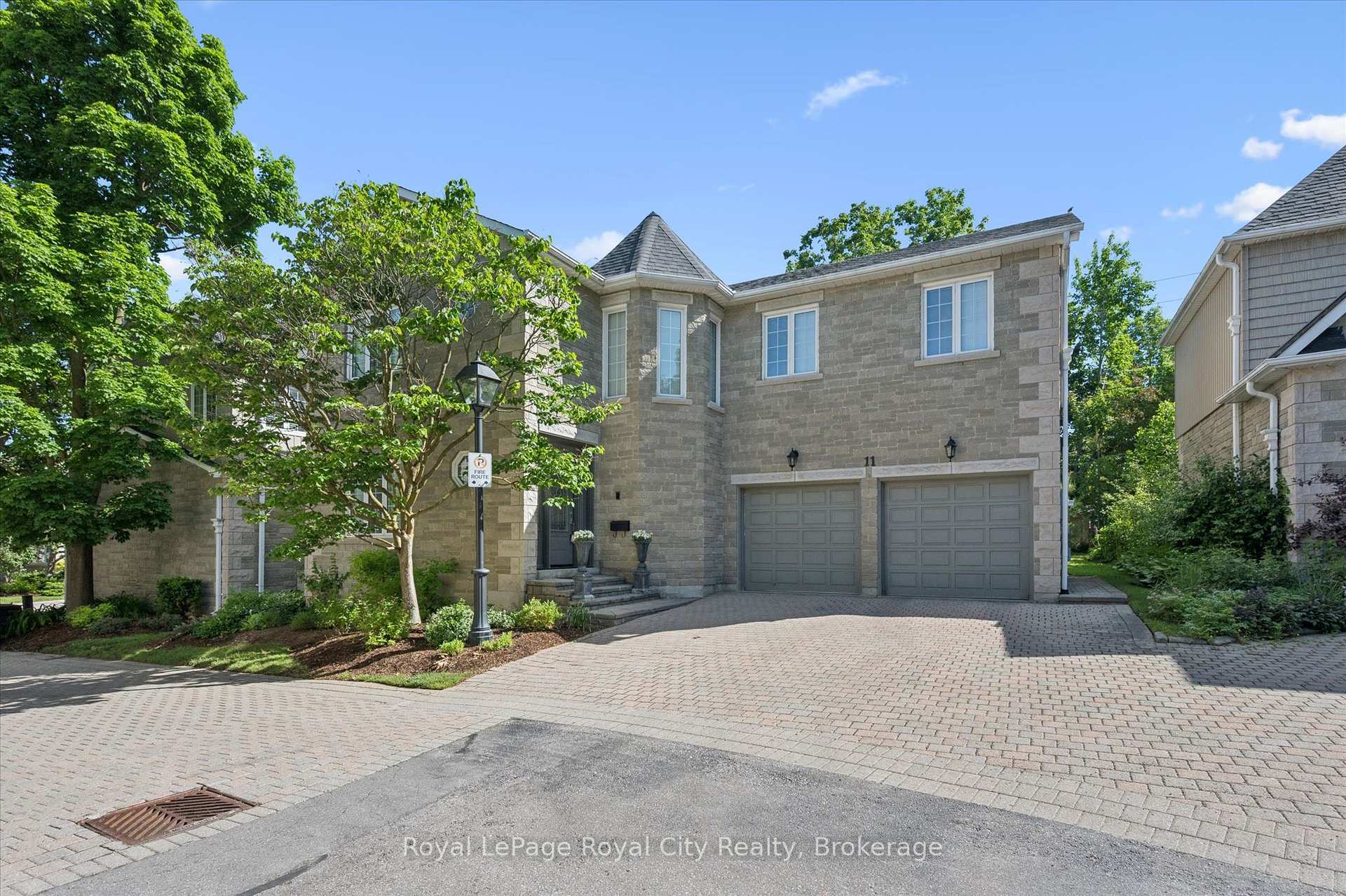 Photo 45 of Unit 11, 25 Manor Park Crescent, Guelph, Dovercliffe Park/Old University — HOMEH