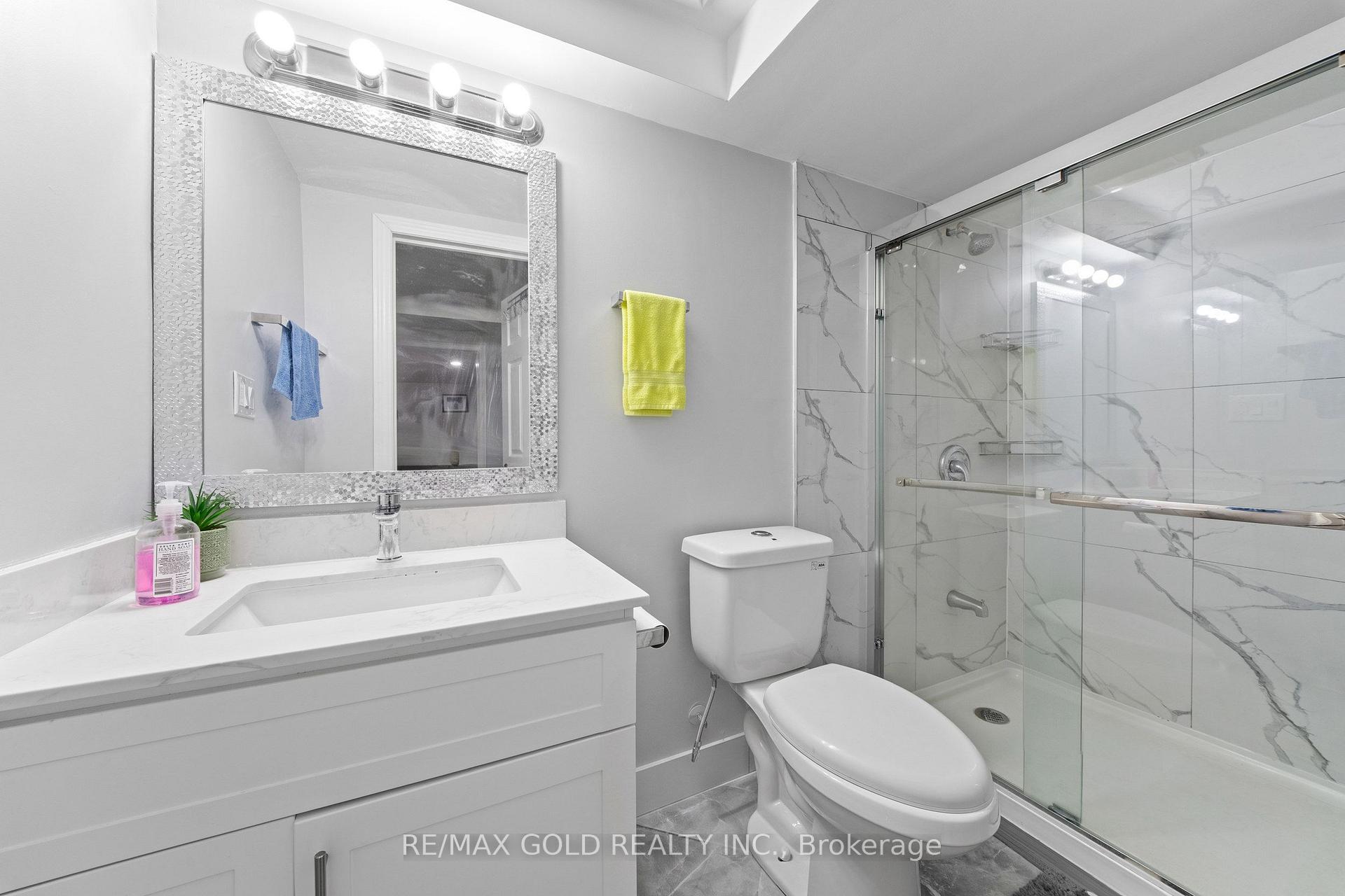 Photo 25 of 8 Bayridge Drive, Brampton, Vales of Castlemore — HOMEH