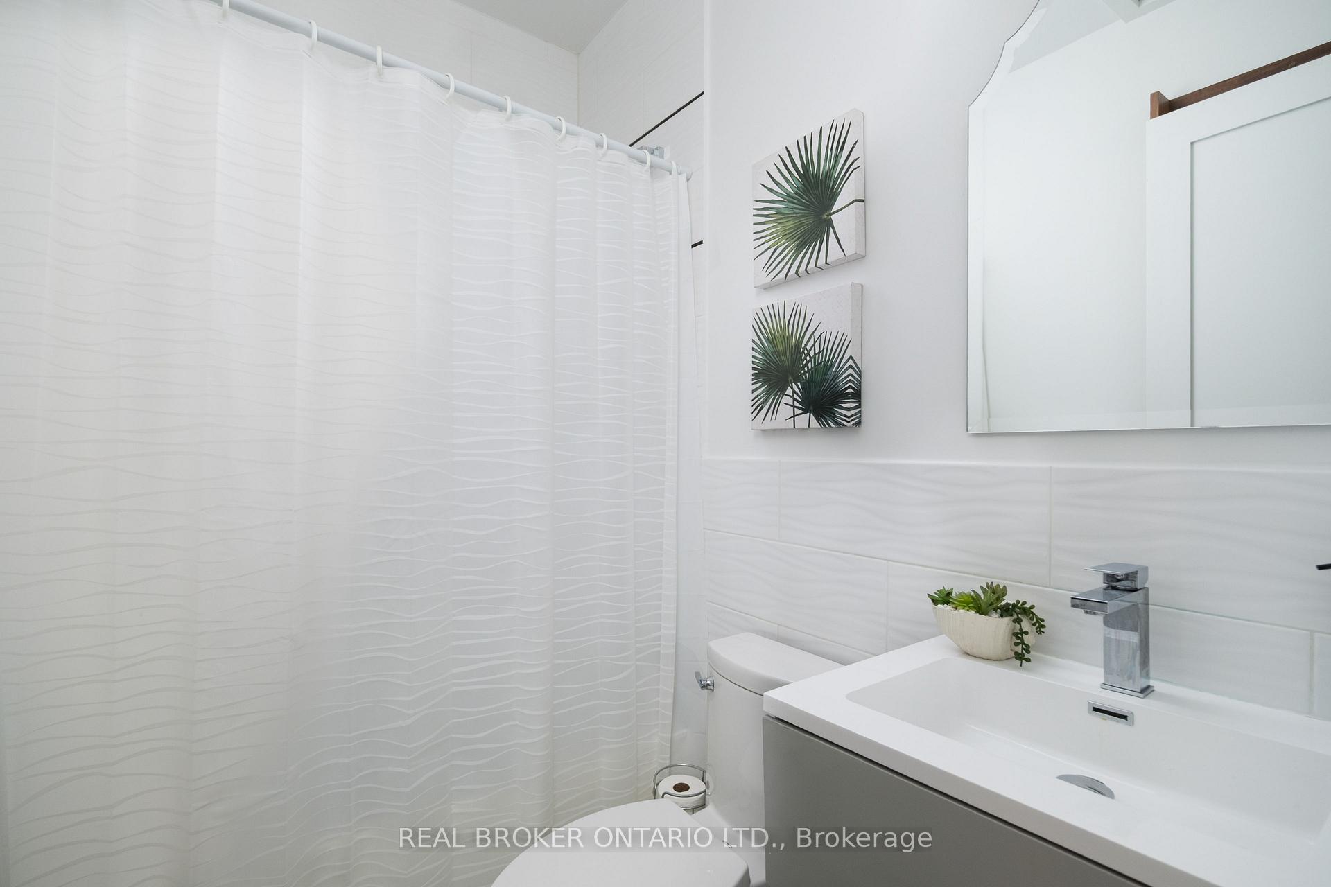 Photo 27 of 1633 Coram Crescent, Mississauga, Dixie — HOMEH