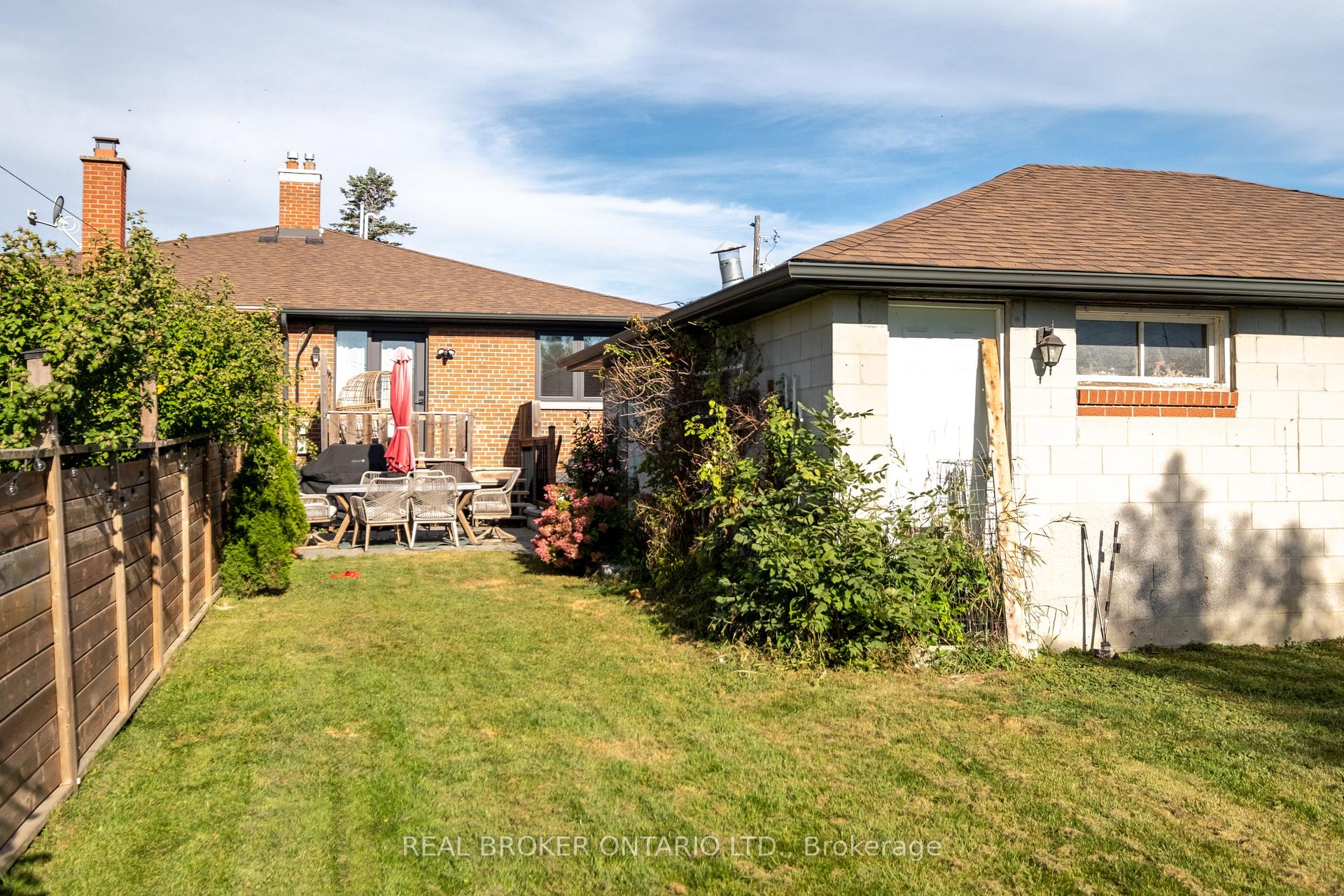 Photo 50 of 1633 Coram Crescent, Mississauga, Dixie — HOMEH