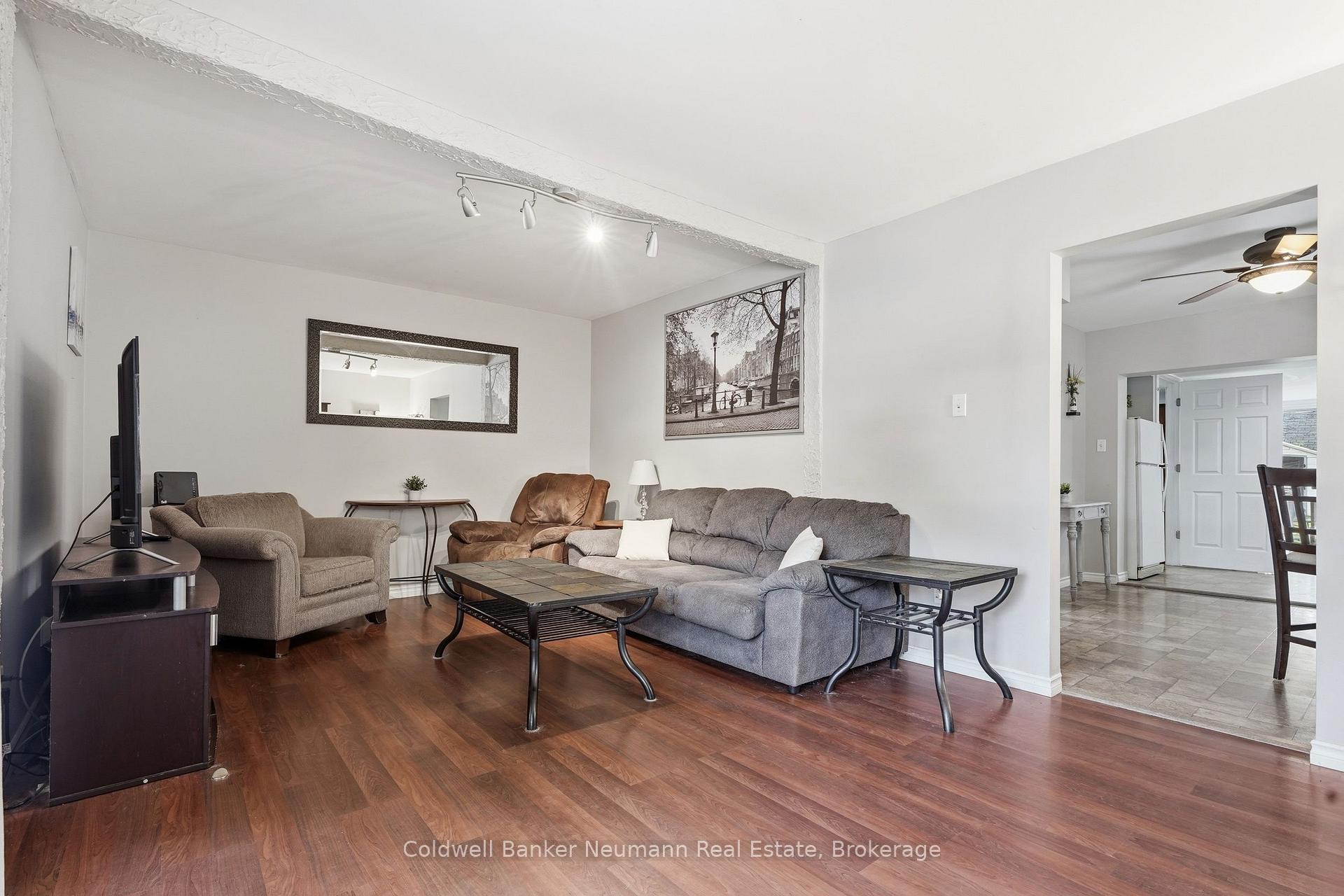 Photo 11 of 442 Burdick Place, London, East H — HOMEH