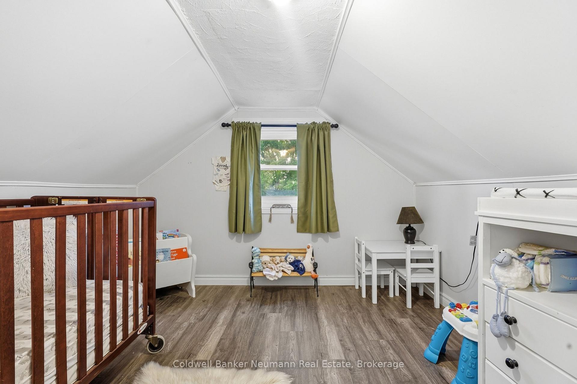 Photo 25 of 442 Burdick Place, London, East H — HOMEH