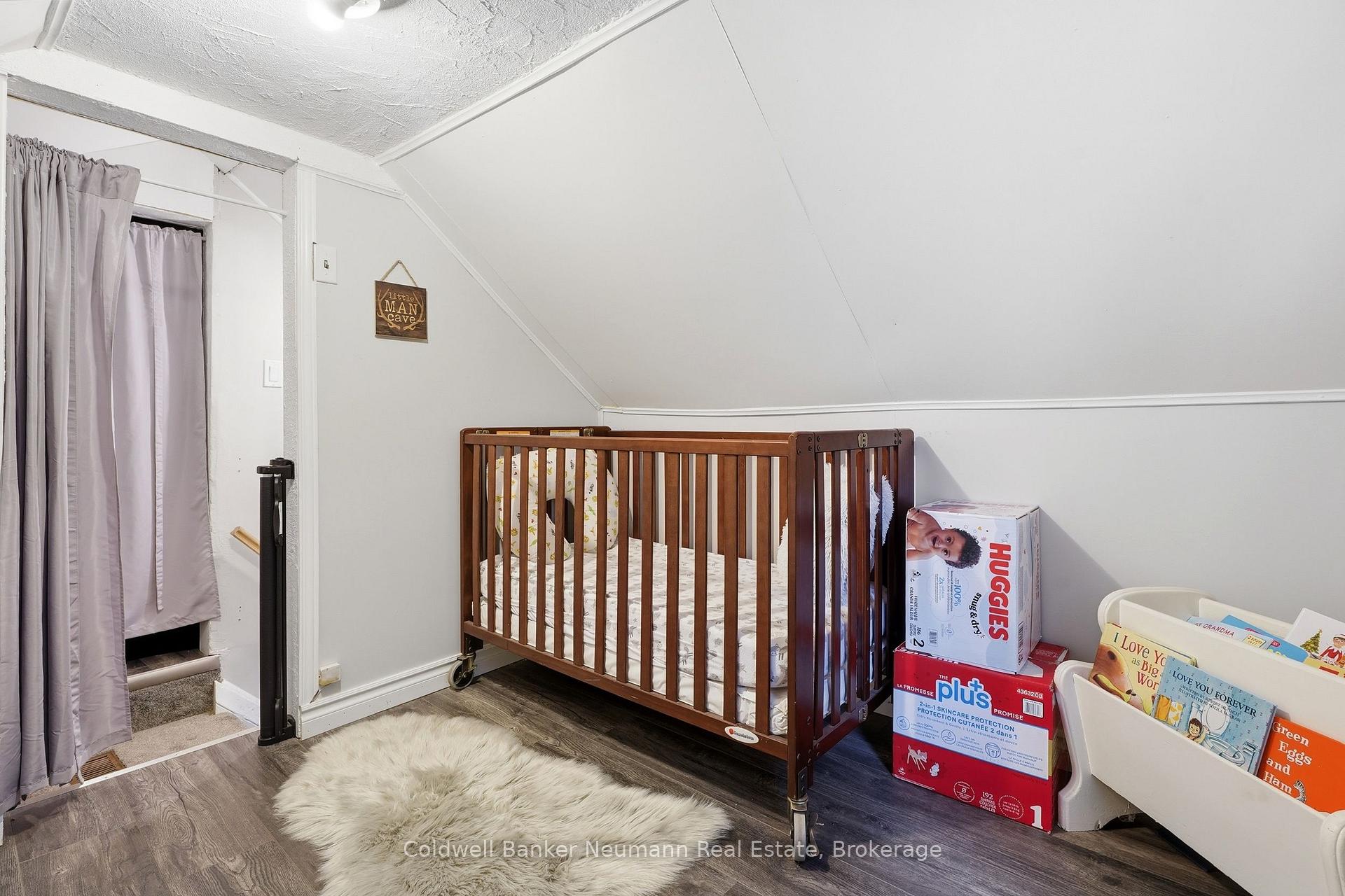 Photo 26 of 442 Burdick Place, London, East H — HOMEH