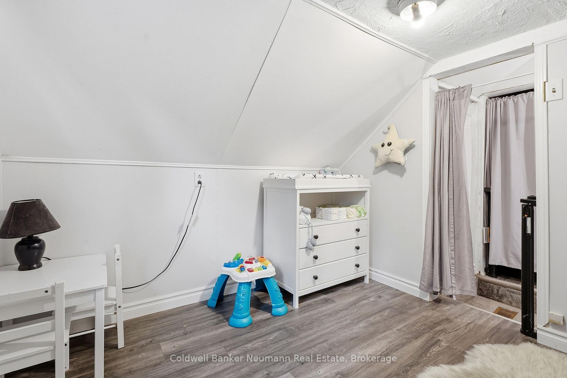 Photo 27 of 442 Burdick Place, London, East H — HOMEH