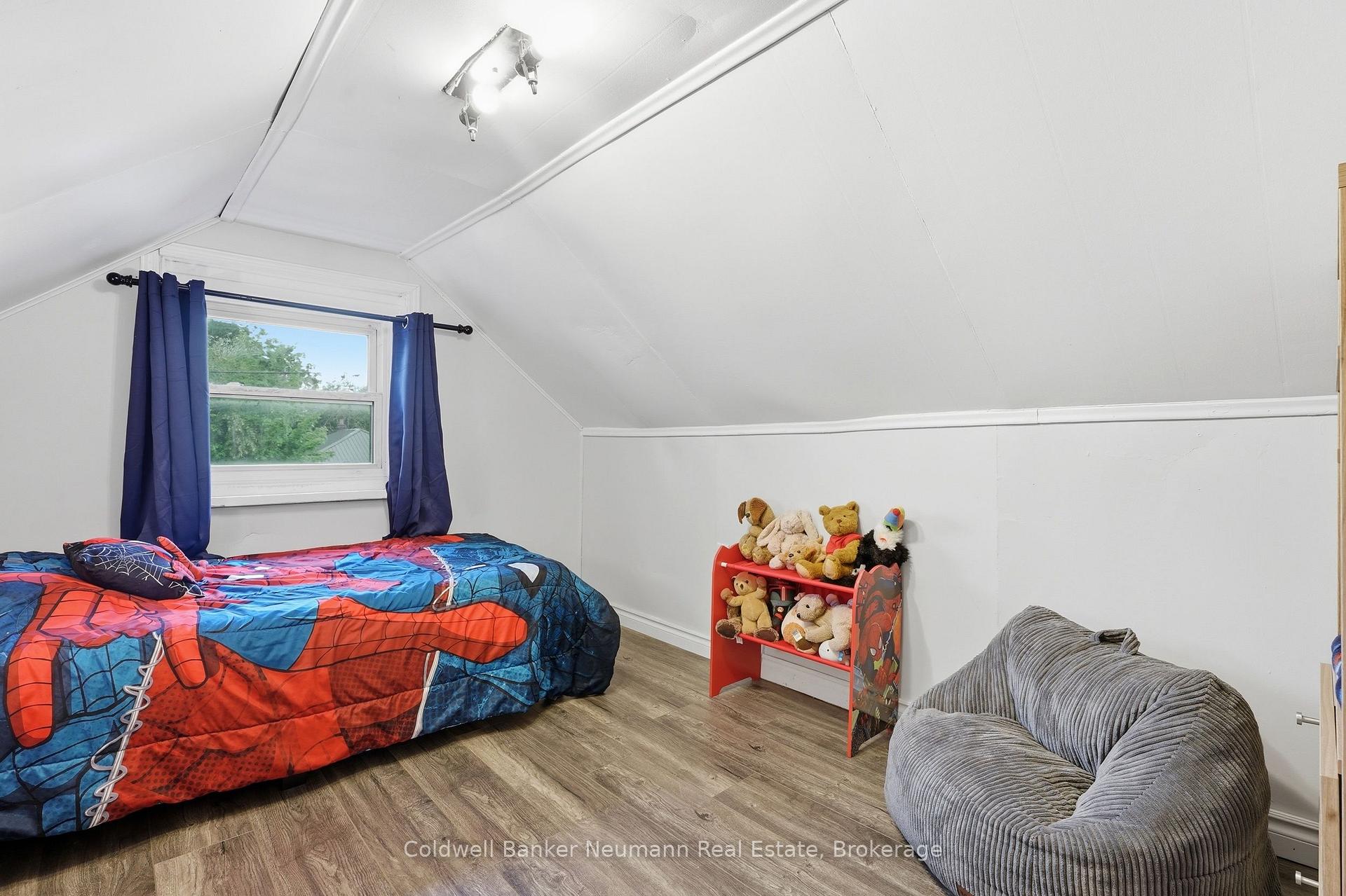 Photo 29 of 442 Burdick Place, London, East H — HOMEH