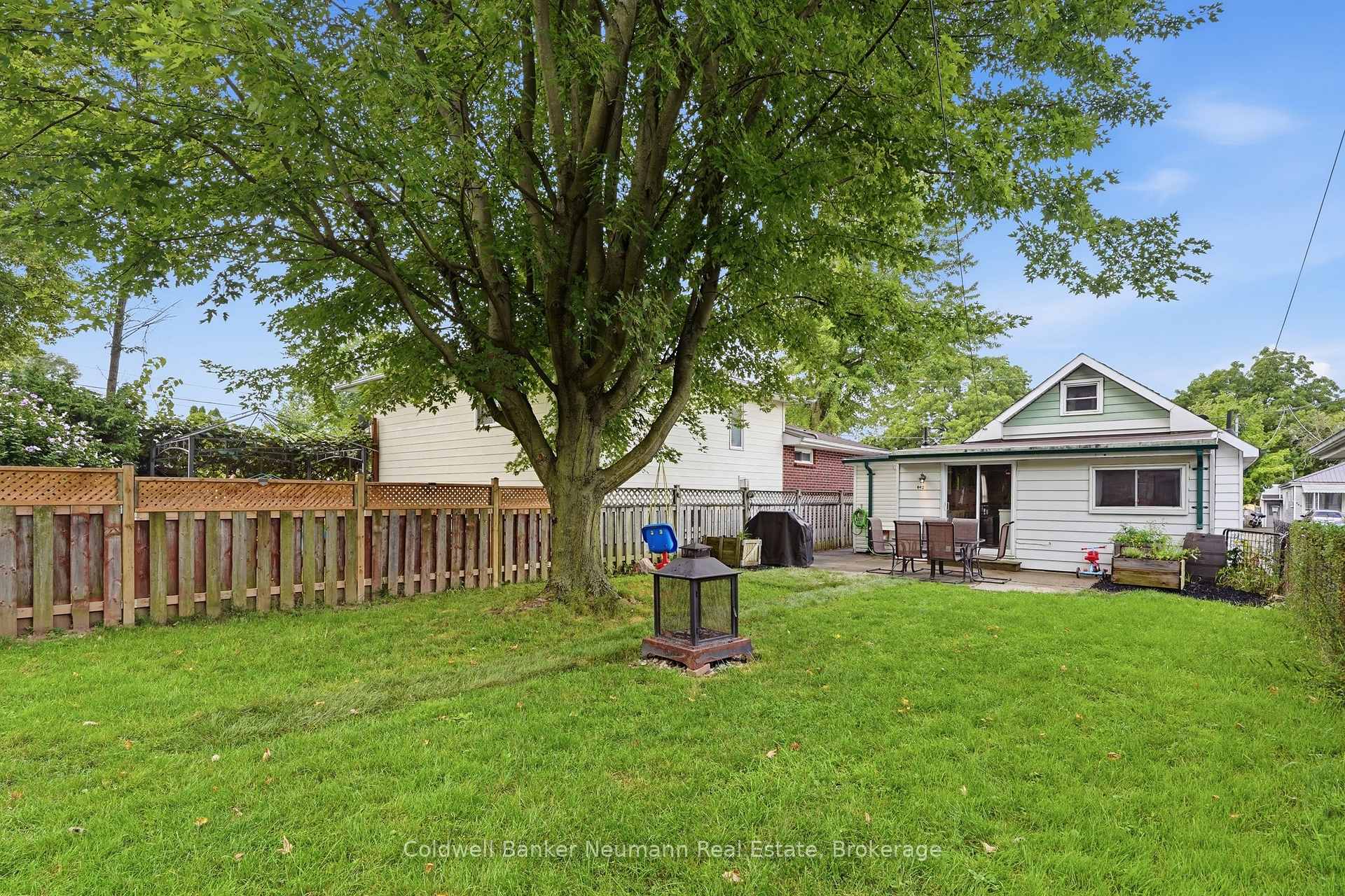 Photo 35 of 442 Burdick Place, London, East H — HOMEH