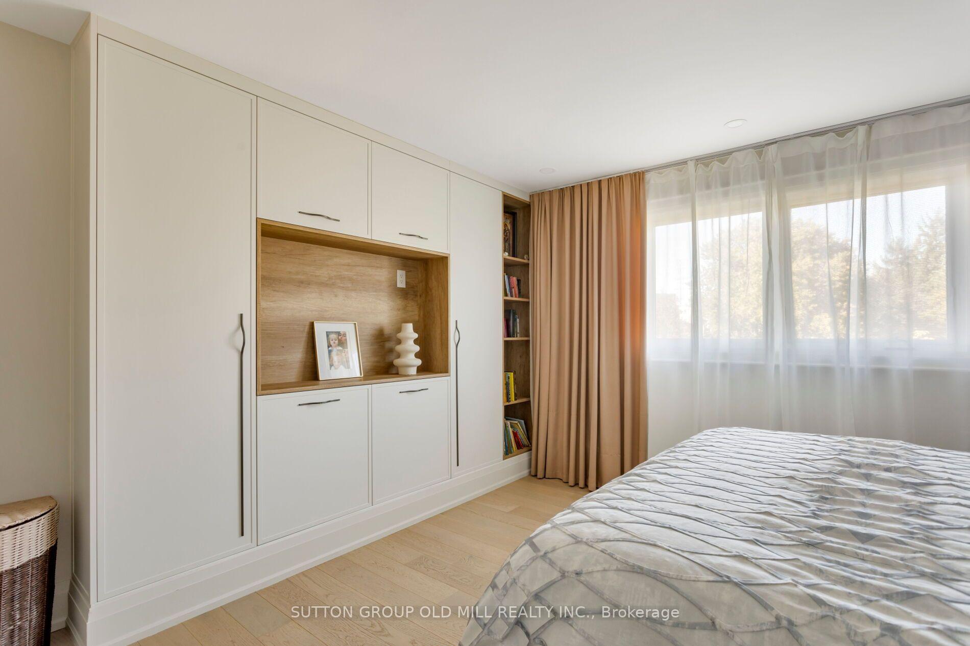 Photo 12 of 1645 Copseholm Trail, Mississauga, Rathwood — HOMEH