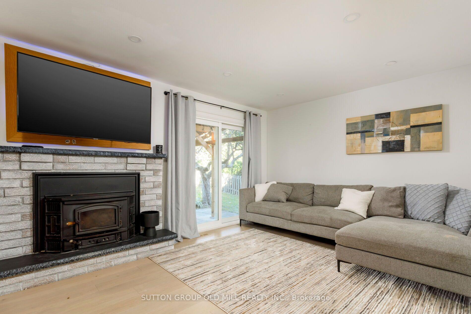 Photo 23 of 1645 Copseholm Trail, Mississauga, Rathwood — HOMEH