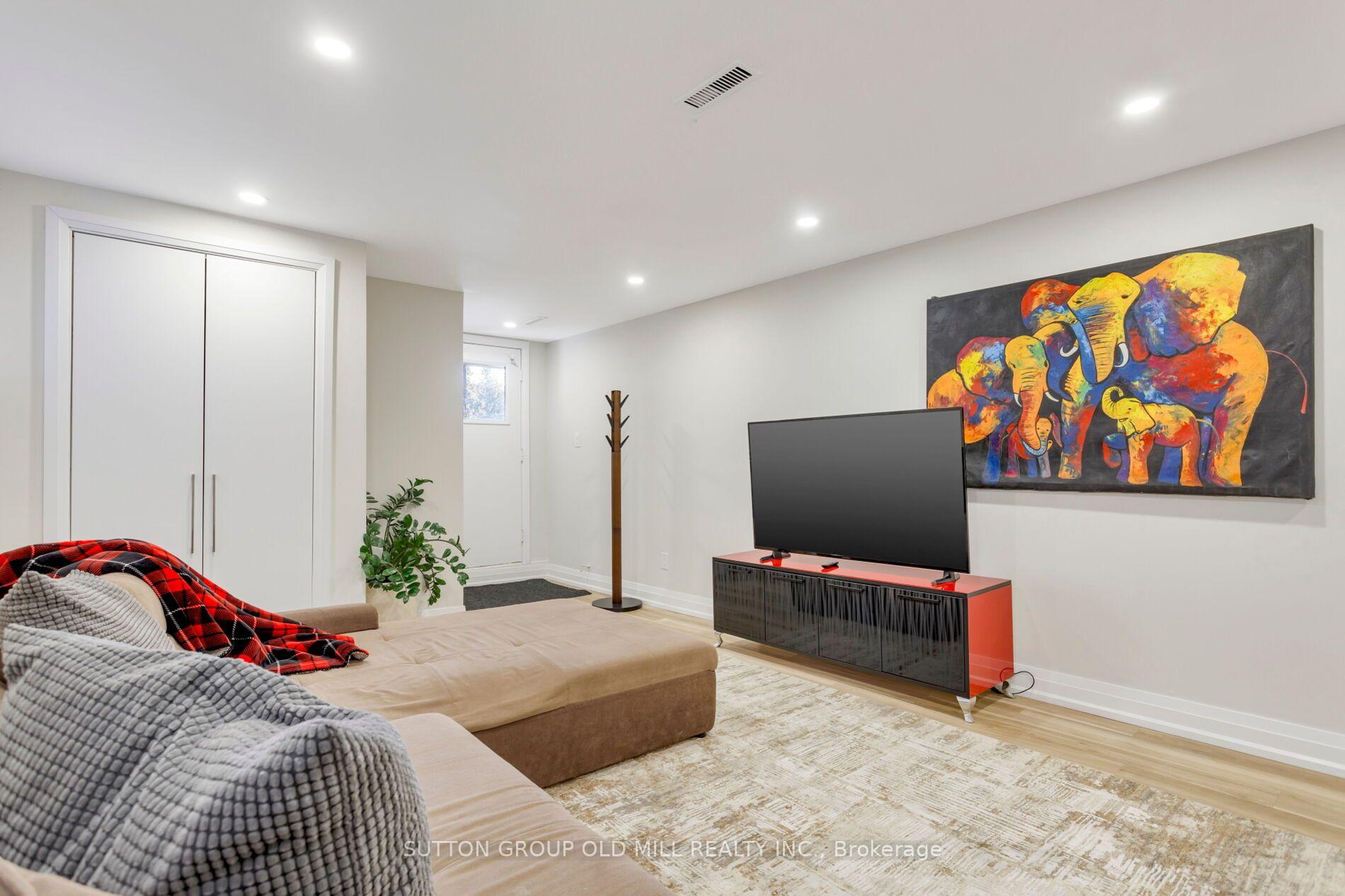 Photo 33 of 1645 Copseholm Trail, Mississauga, Rathwood — HOMEH