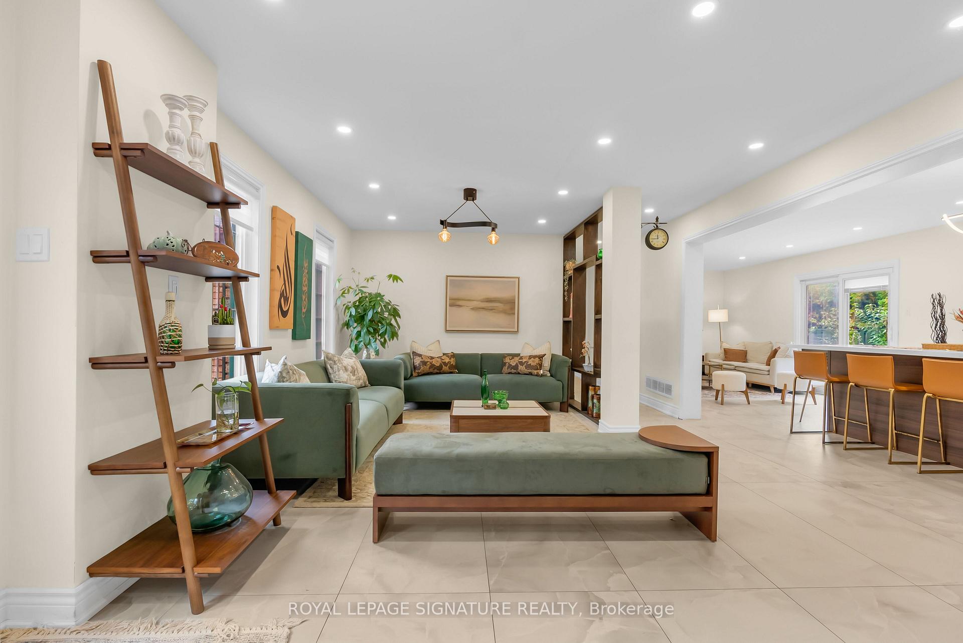 Photo 6 of 4302 Bridlepath Trail, Mississauga, Erin Mills — HOMEH
