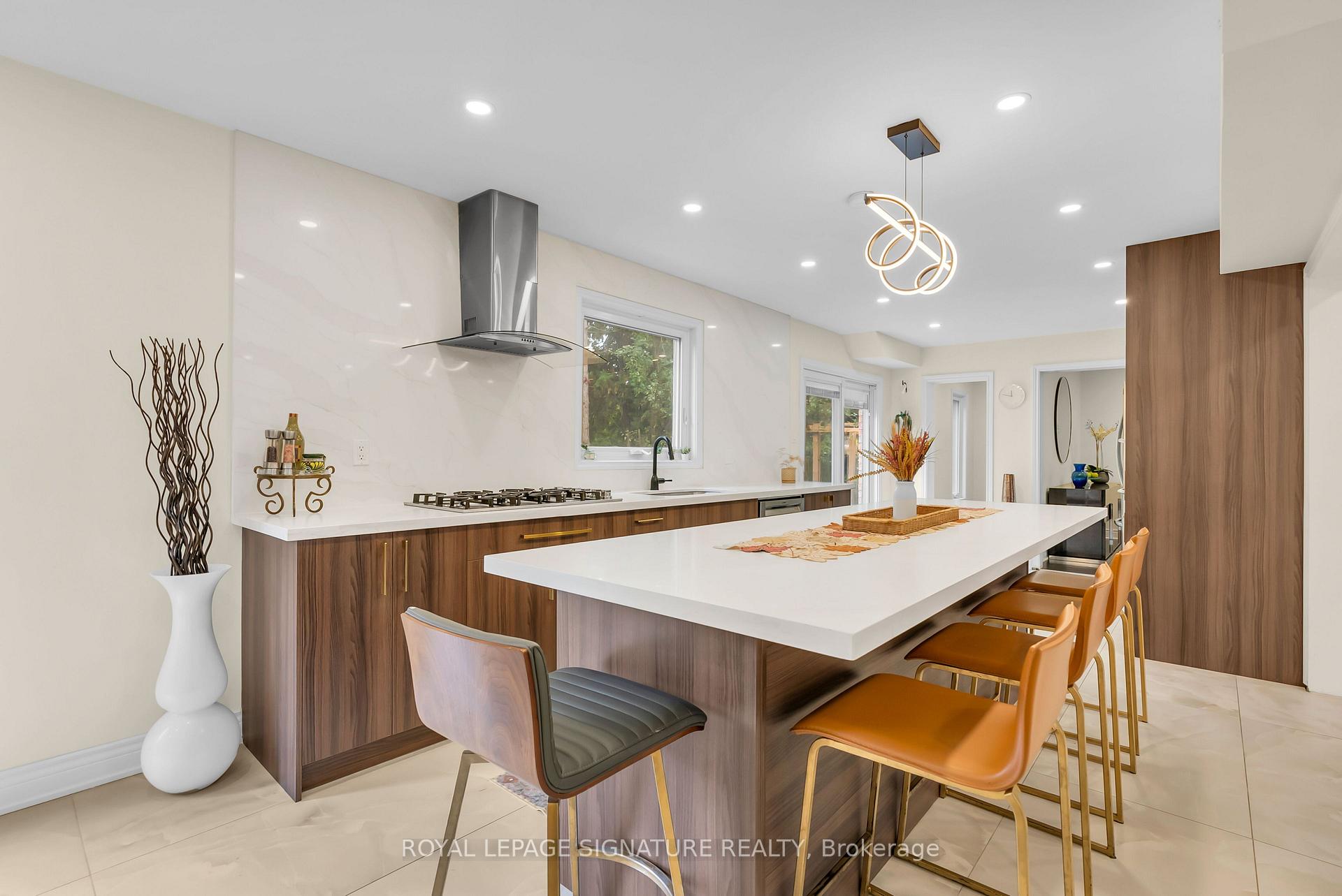 Photo 11 of 4302 Bridlepath Trail, Mississauga, Erin Mills — HOMEH
