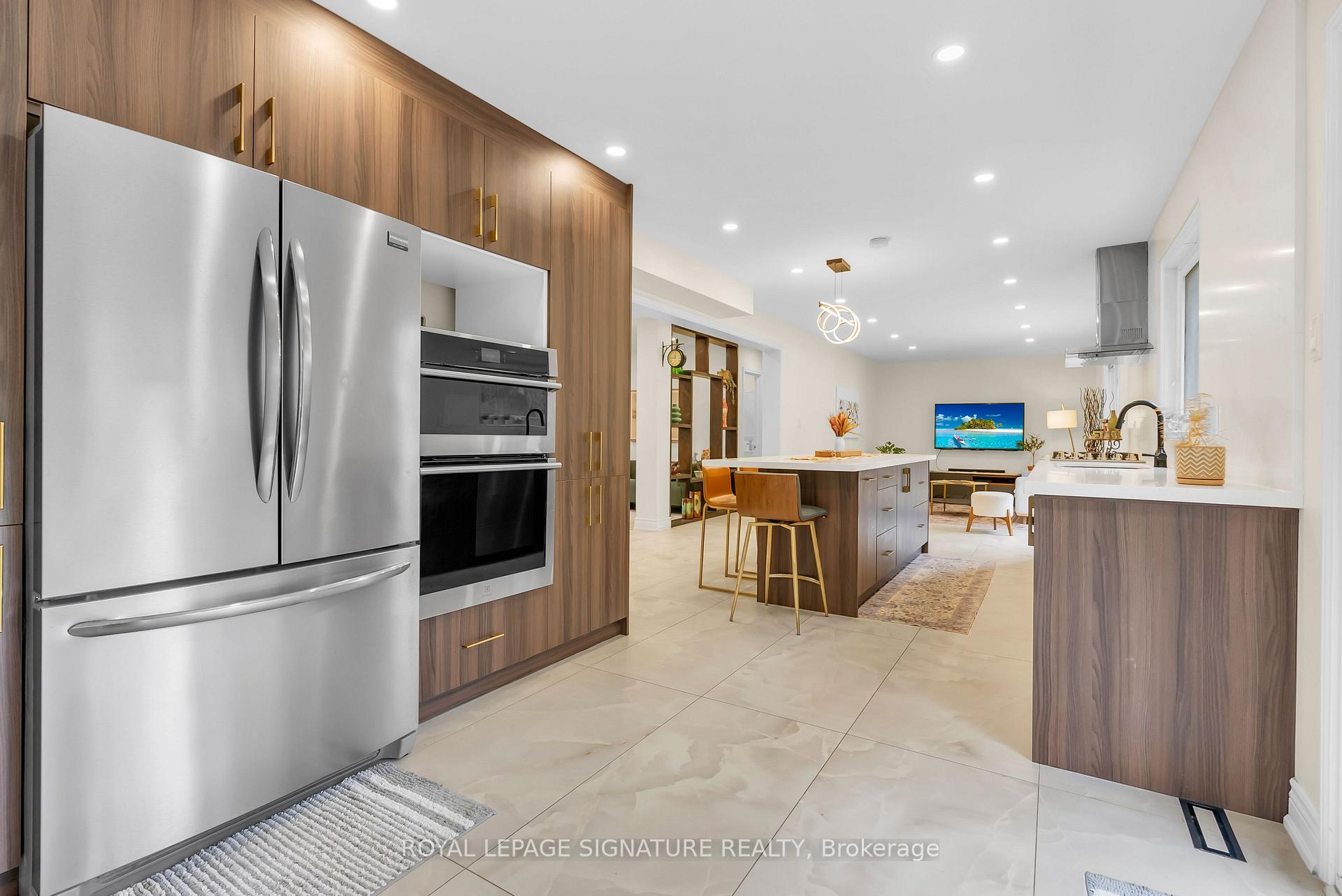 Photo 14 of 4302 Bridlepath Trail, Mississauga, Erin Mills — HOMEH