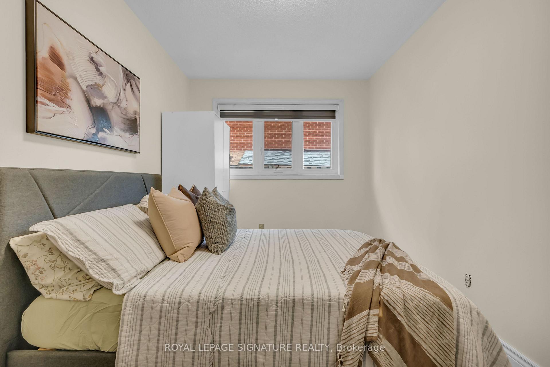 Photo 21 of 4302 Bridlepath Trail, Mississauga, Erin Mills — HOMEH