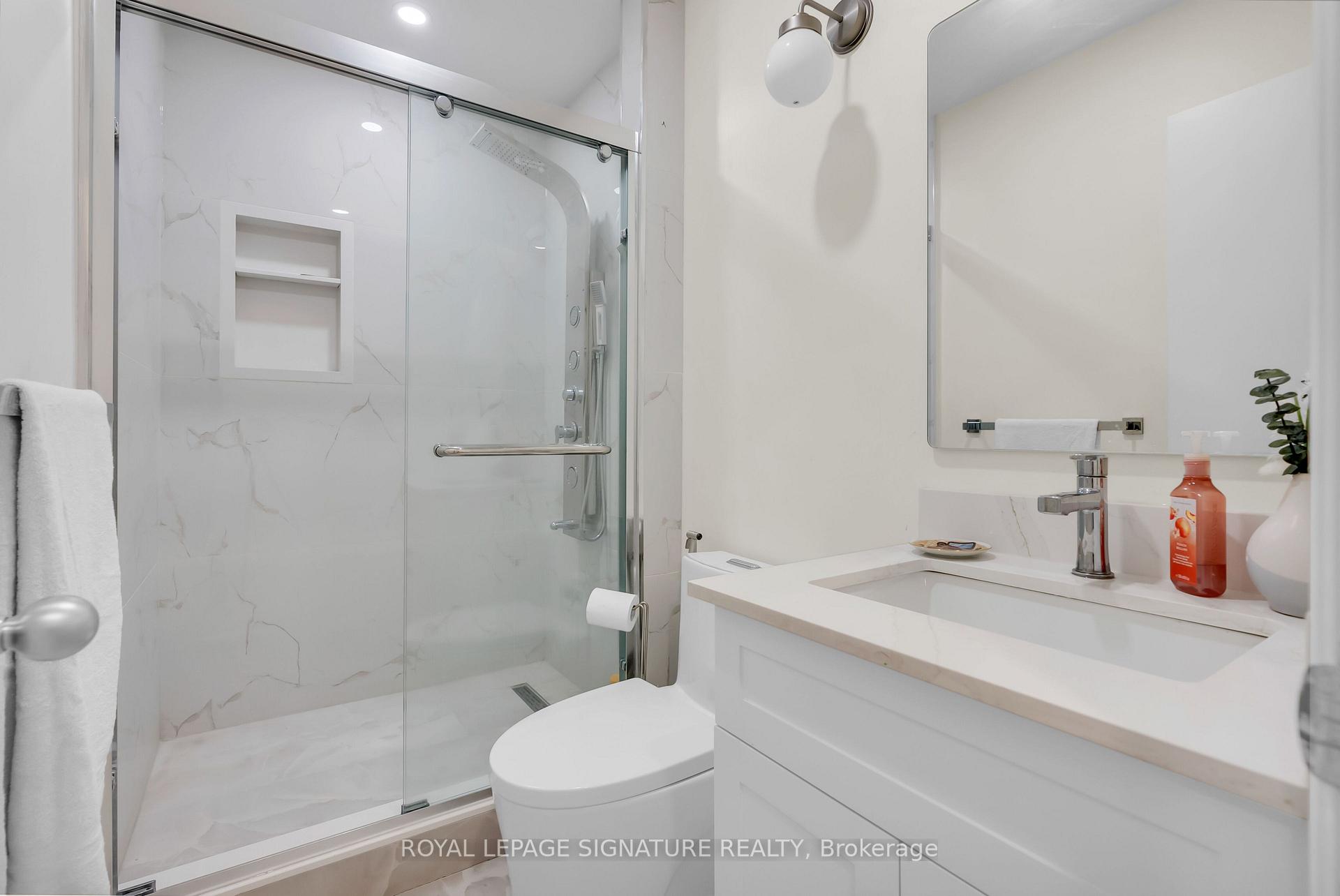 Photo 22 of 4302 Bridlepath Trail, Mississauga, Erin Mills — HOMEH