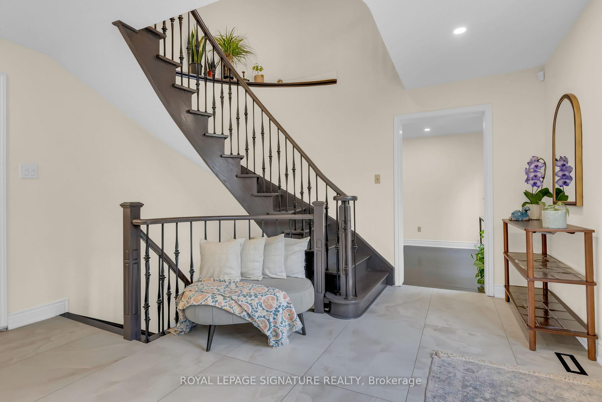 Photo 23 of 4302 Bridlepath Trail, Mississauga, Erin Mills — HOMEH