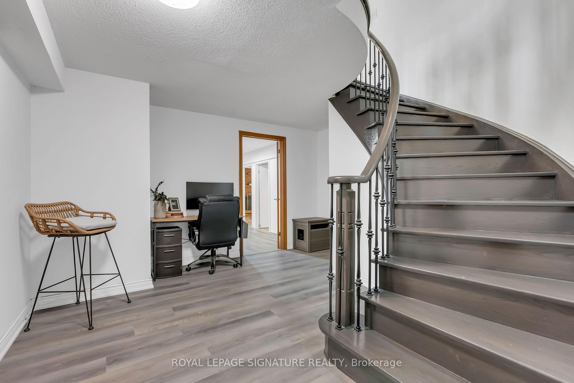Photo 35 of 4302 Bridlepath Trail, Mississauga, Erin Mills — HOMEH
