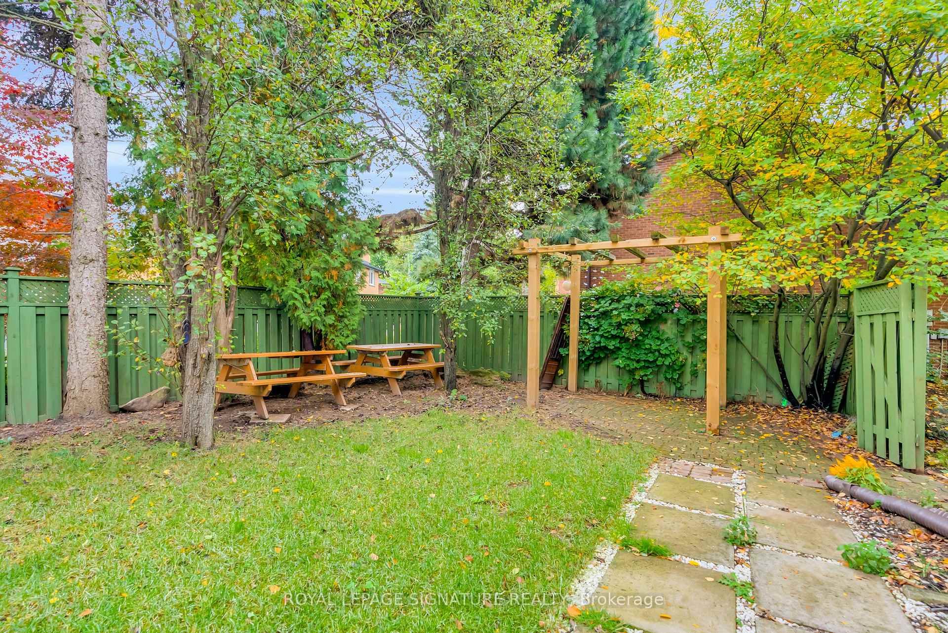 Photo 50 of 4302 Bridlepath Trail, Mississauga, Erin Mills — HOMEH
