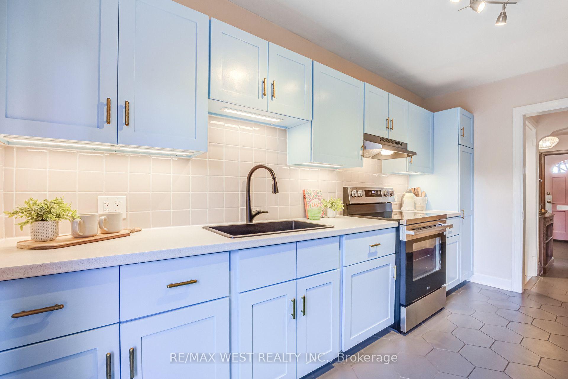 Photo 34 of 258 O'connor Drive, Toronto, East York — HOMEH