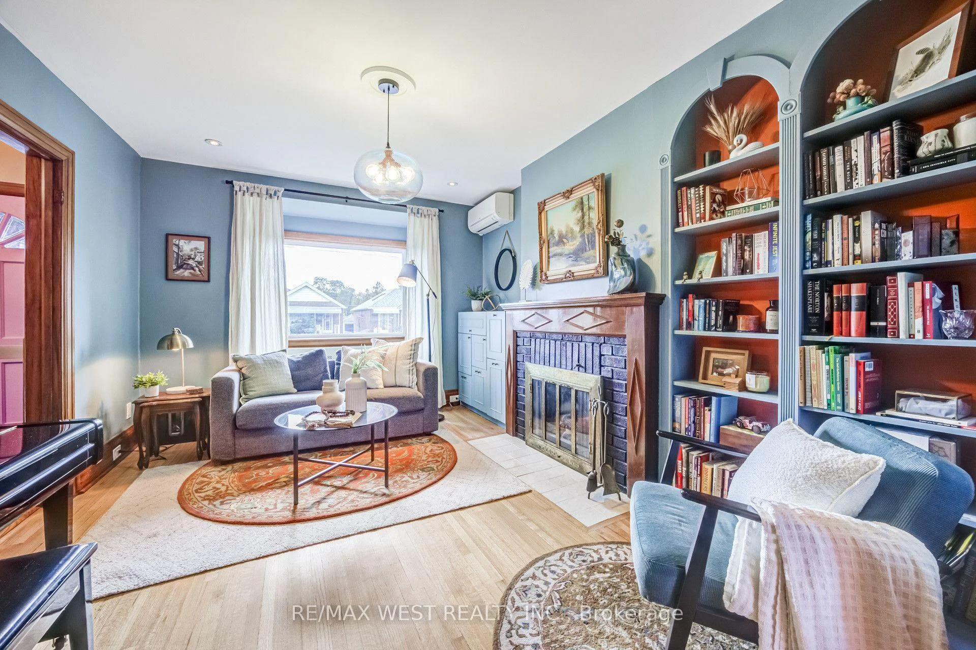 Photo 8 of 258 O'connor Drive, Toronto, East York — HOMEH