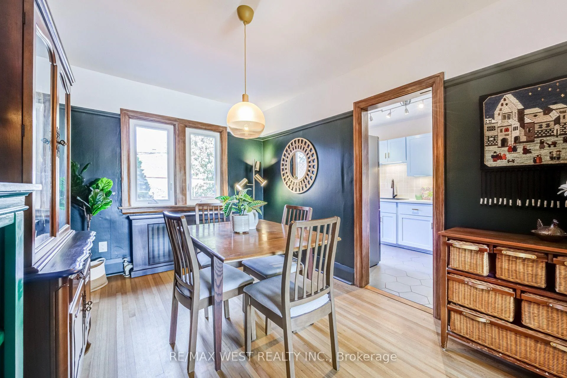 Photo 19 of 258 O'connor Drive, Toronto, East York — HOMEH