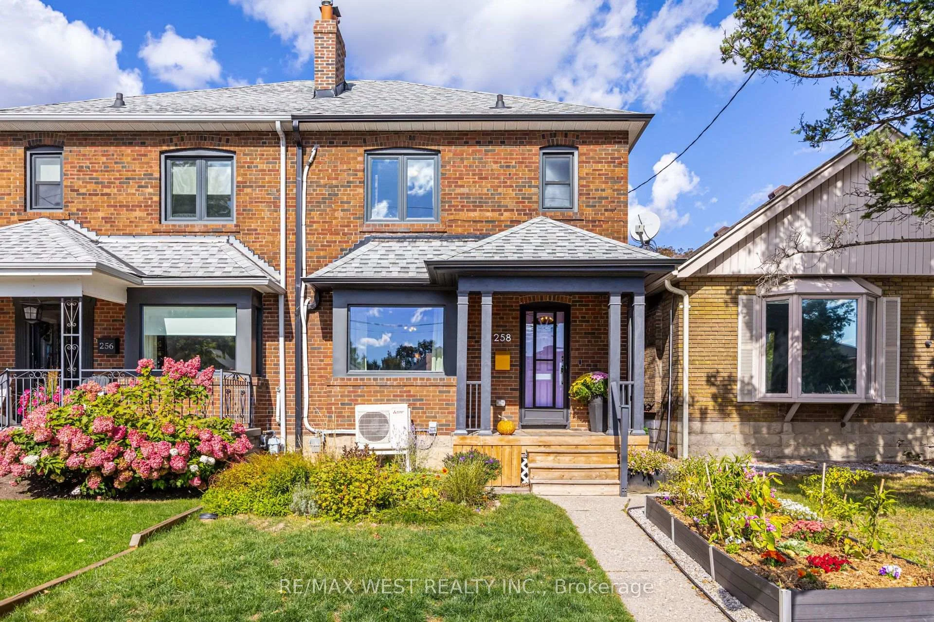 Photo 73 of 258 O'connor Drive, Toronto, East York — HOMEH