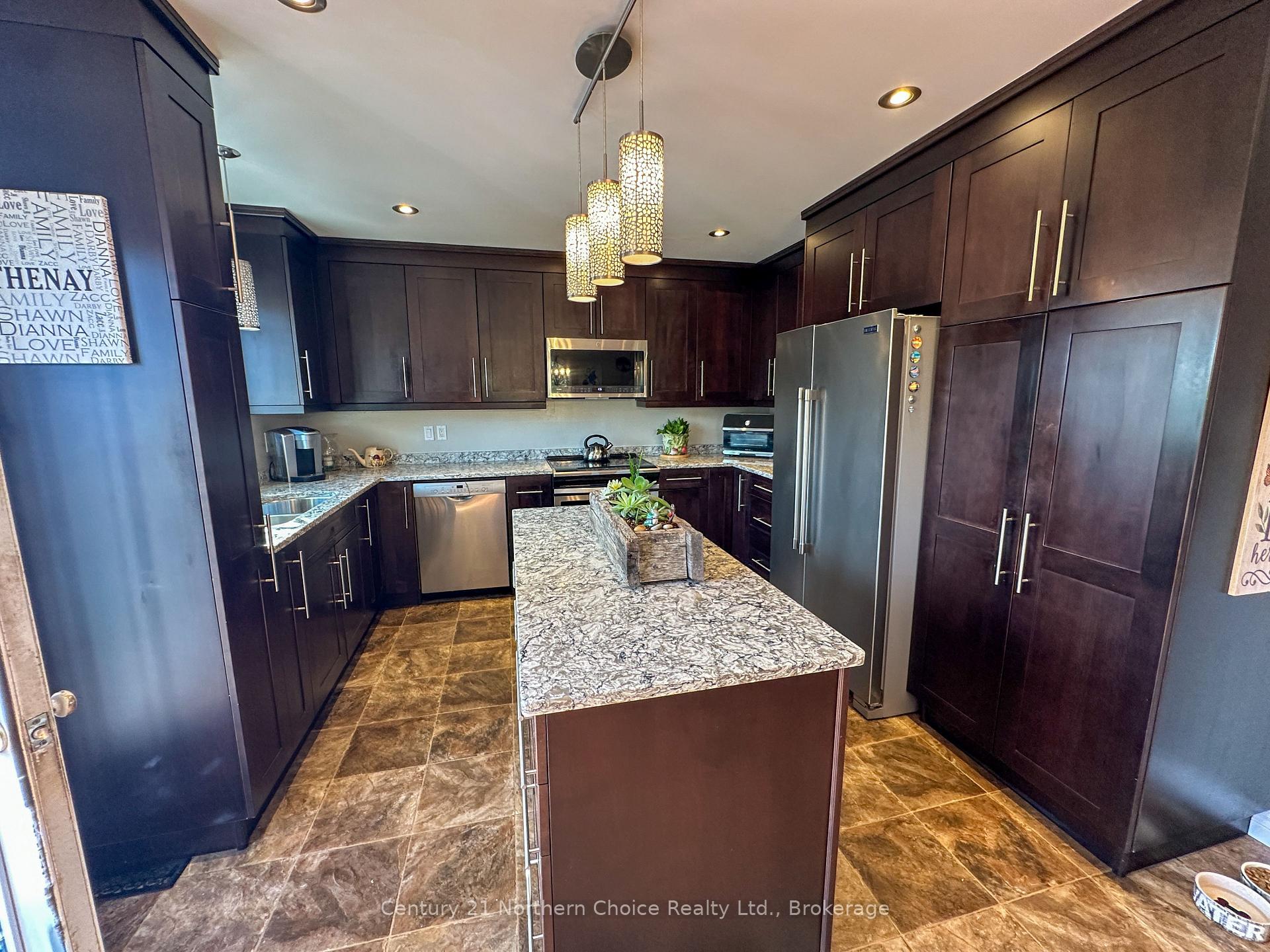 Photo 45 of 100 Detta Road, Red Lake — HOMEH