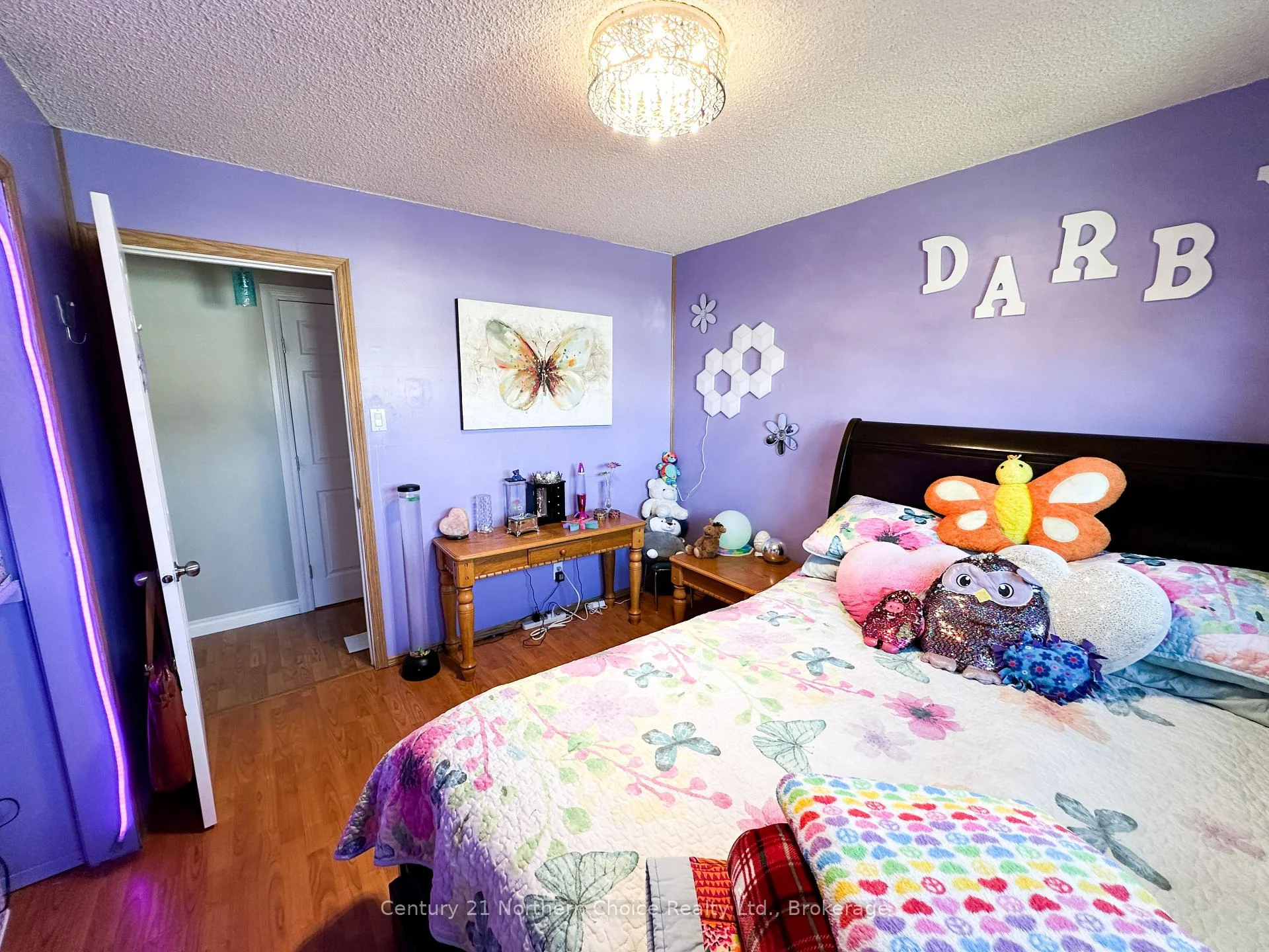 Photo 7 of 100 Detta Road, Red Lake — HOMEH