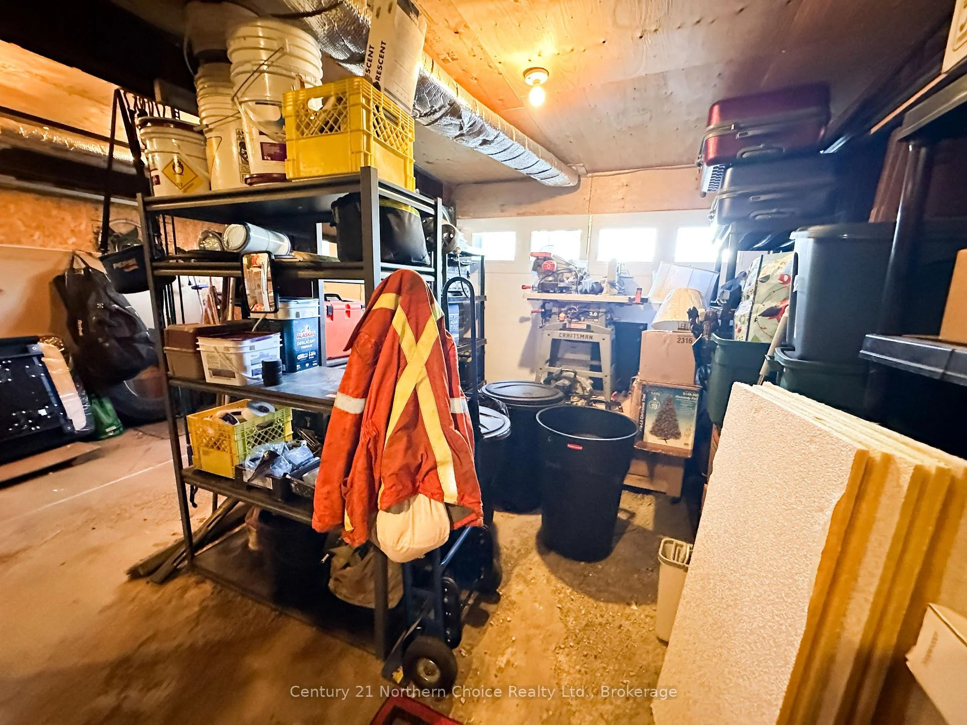 Photo 24 of 100 Detta Road, Red Lake — HOMEH
