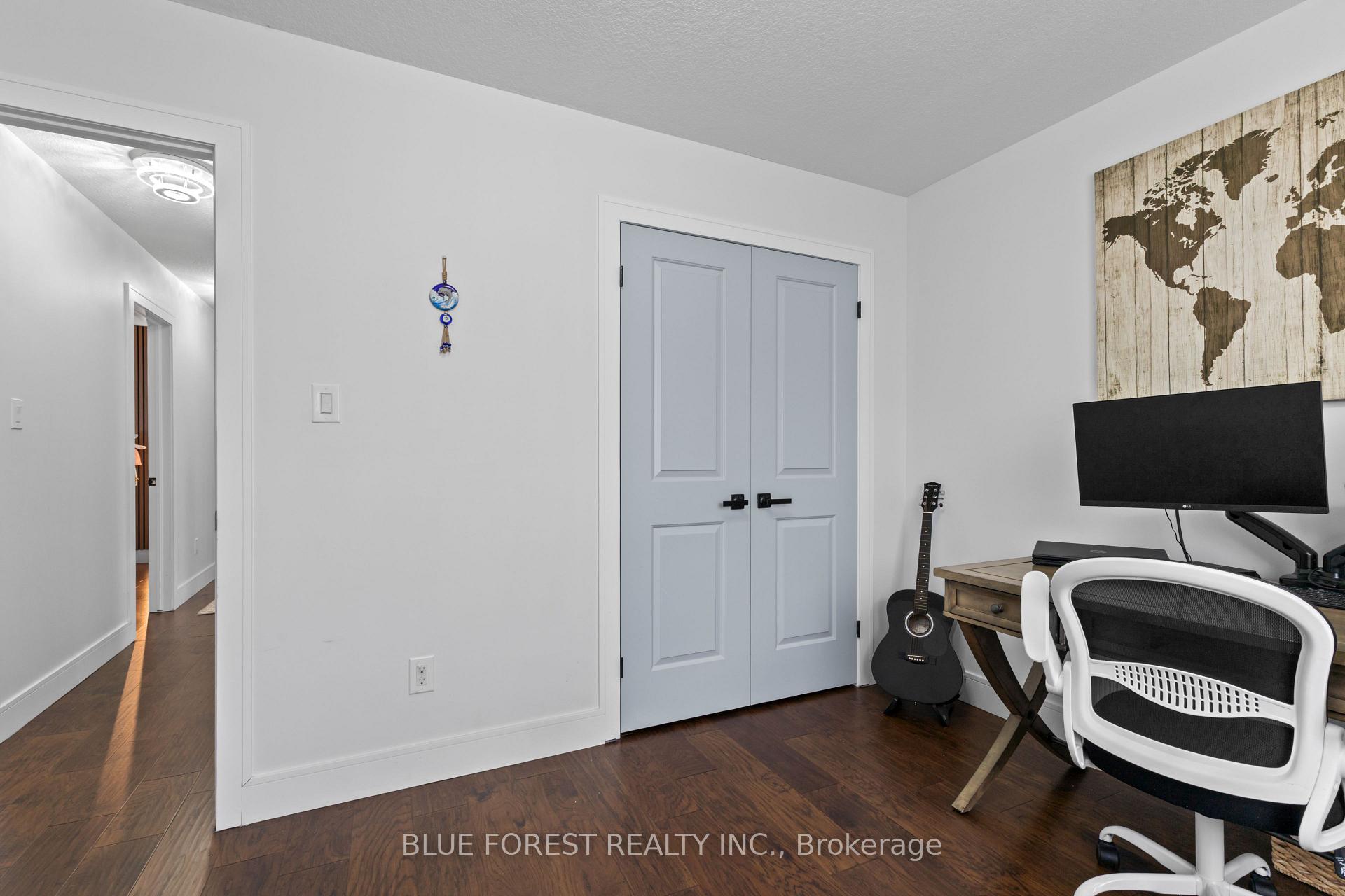 Photo 25 of 3293 Casson Way, London, South W — HOMEH