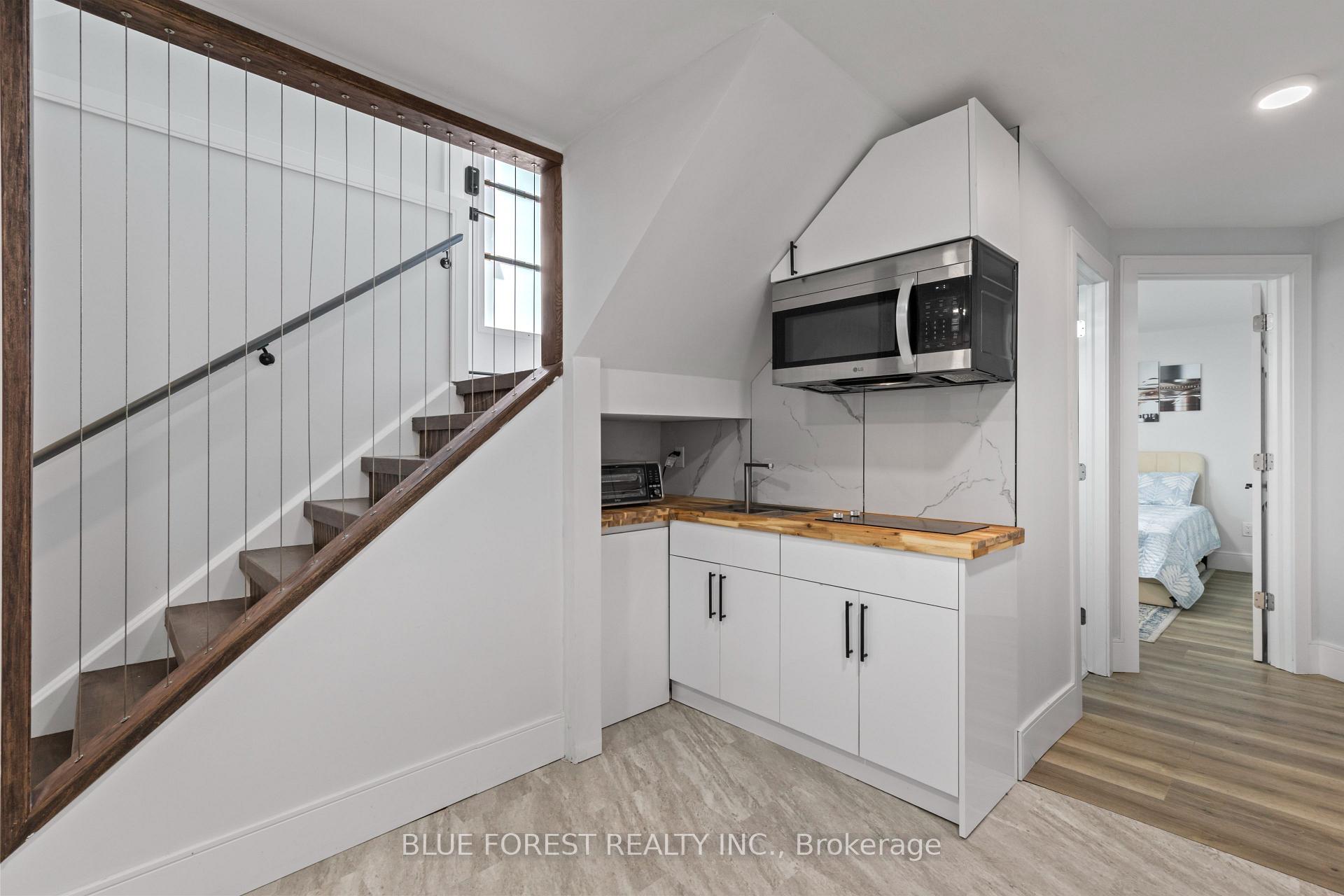Photo 33 of 3293 Casson Way, London, South W — HOMEH