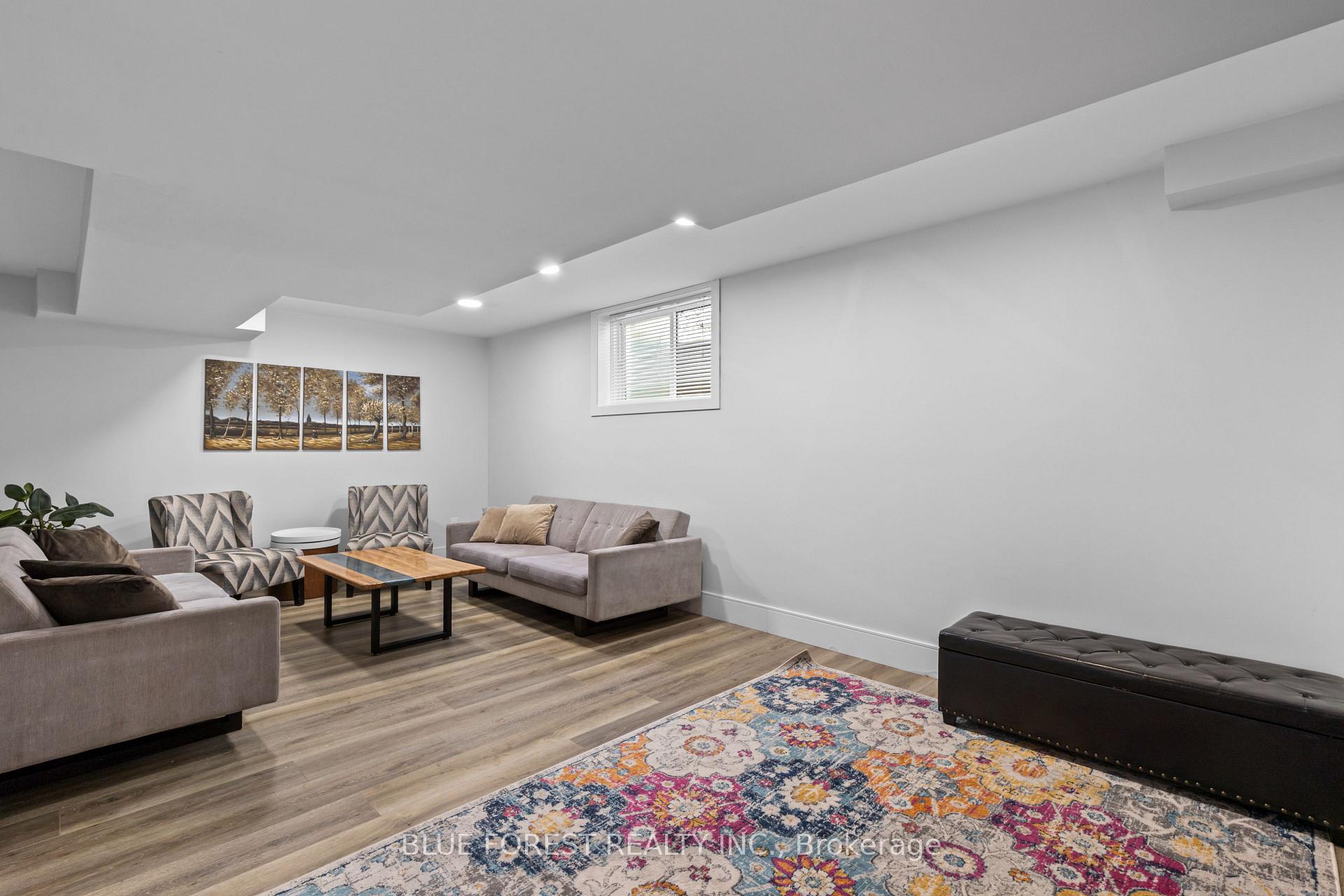Photo 34 of 3293 Casson Way, London, South W — HOMEH