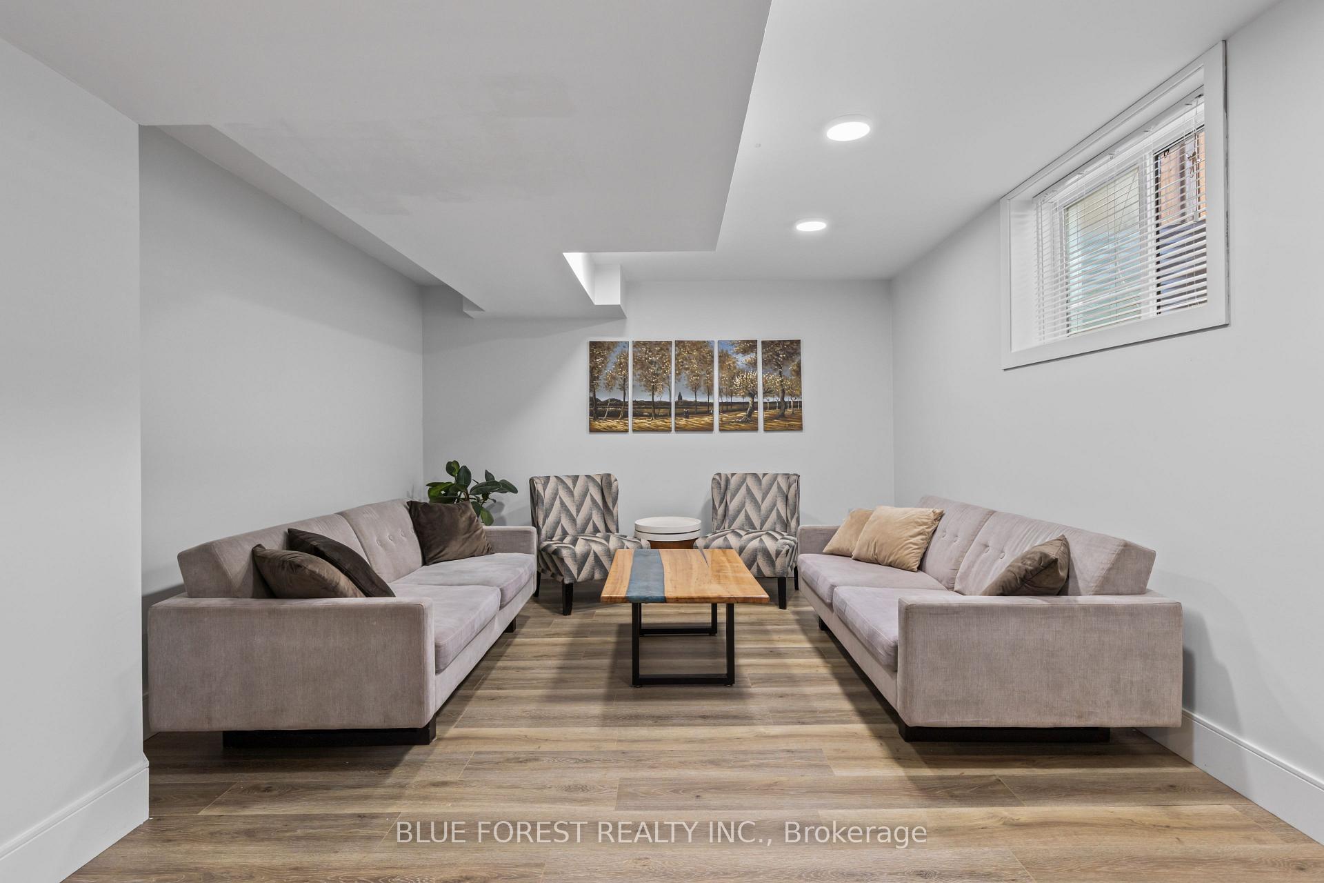 Photo 35 of 3293 Casson Way, London, South W — HOMEH