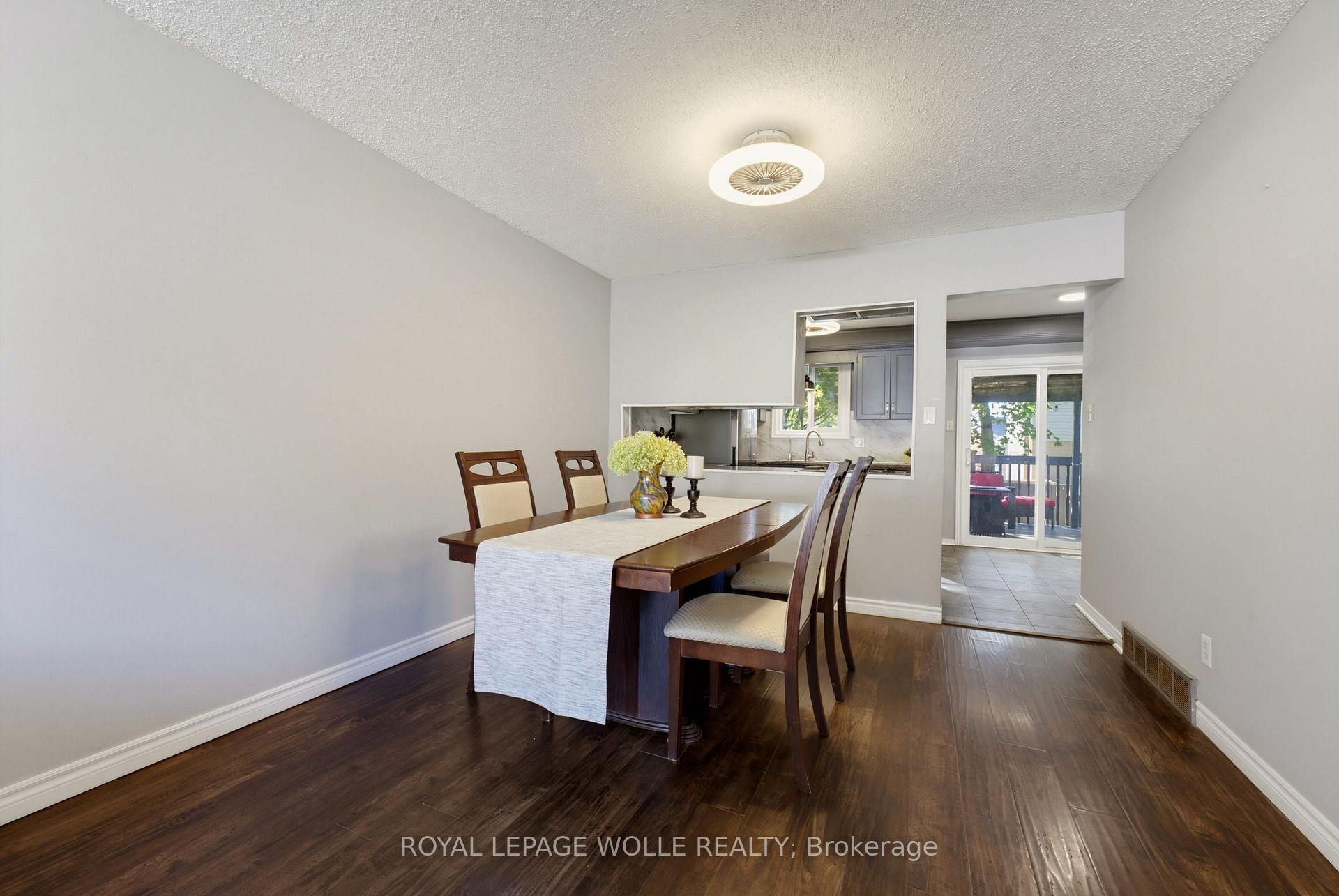 Photo 6 of 74 Stirling Macgregor Drive, Cambridge, St Andrews/Southwood — HOMEH