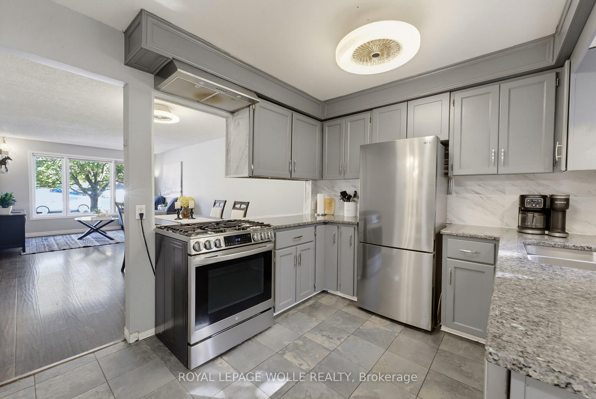 Photo 8 of 74 Stirling Macgregor Drive, Cambridge, St Andrews/Southwood — HOMEH