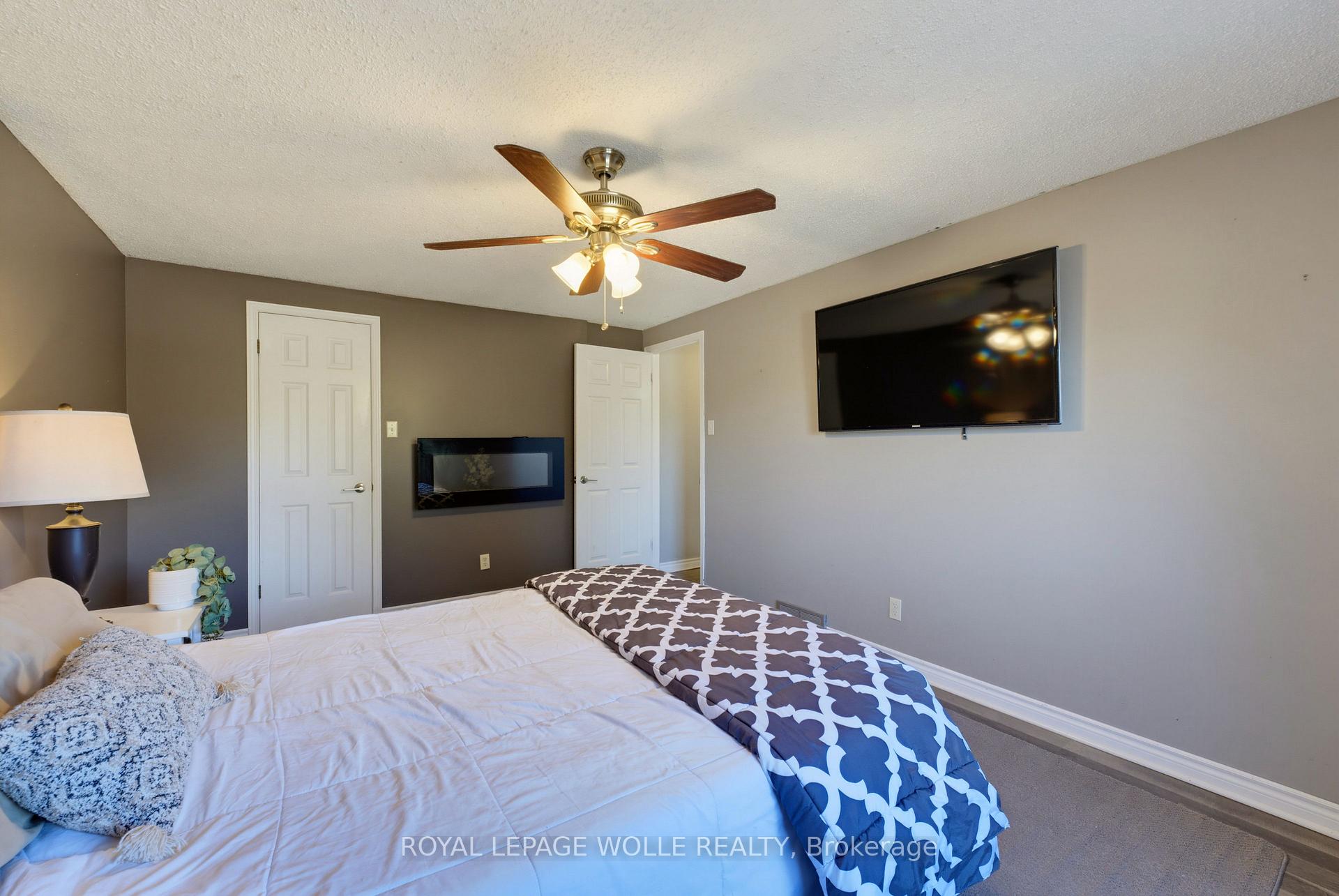 Photo 13 of 74 Stirling Macgregor Drive, Cambridge, St Andrews/Southwood — HOMEH