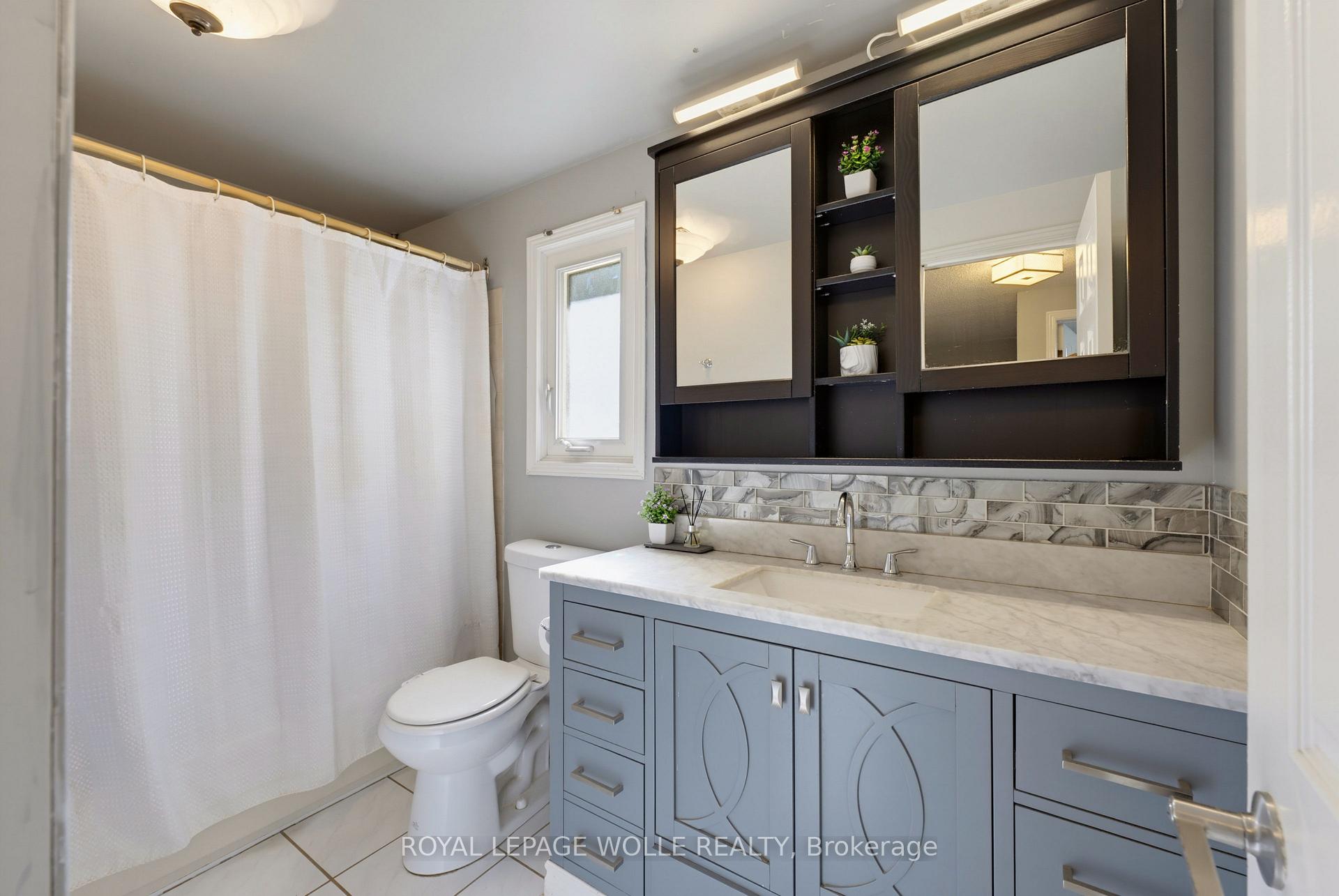Photo 14 of 74 Stirling Macgregor Drive, Cambridge, St Andrews/Southwood — HOMEH