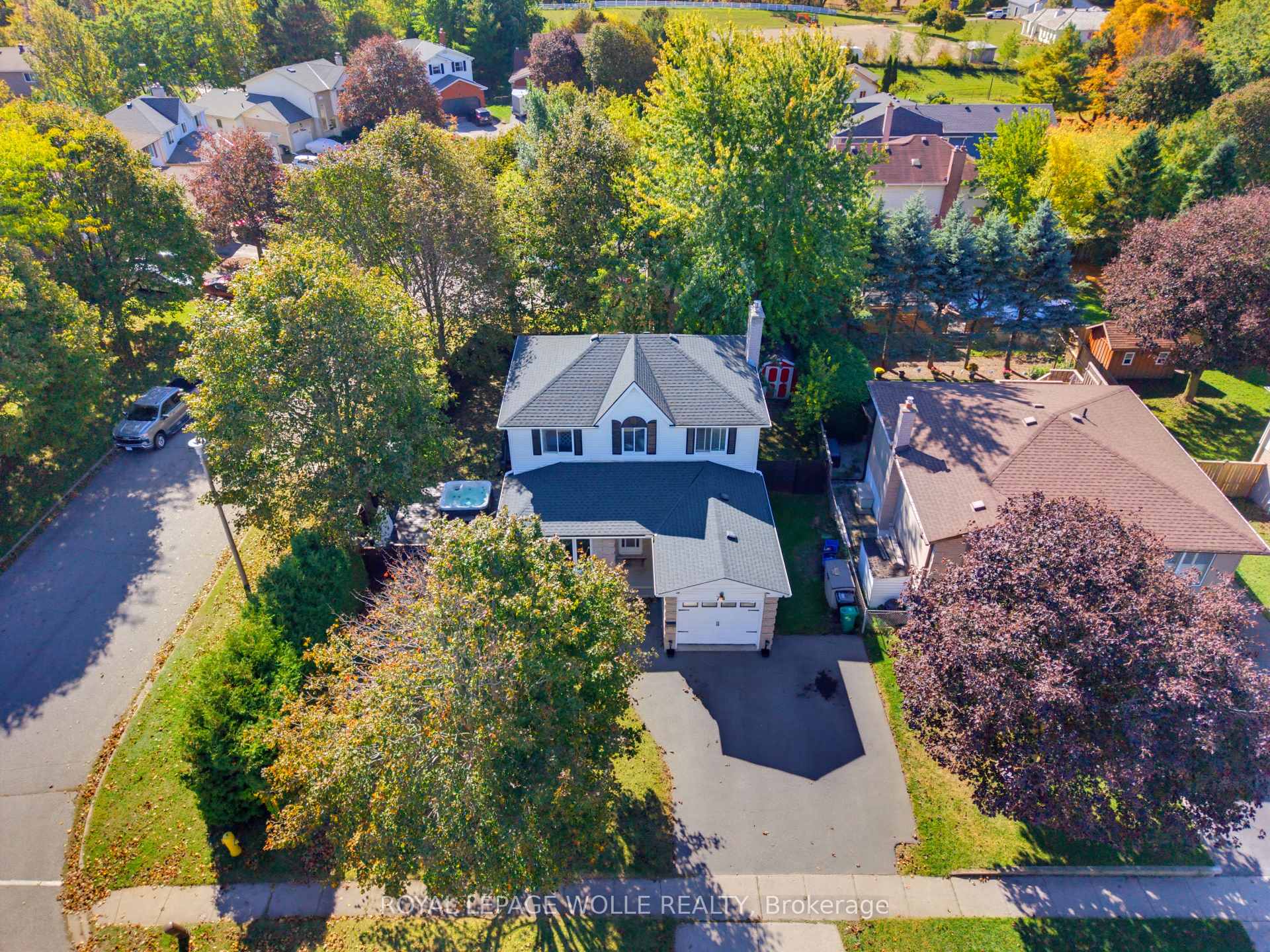 Photo 32 of 74 Stirling Macgregor Drive, Cambridge, St Andrews/Southwood — HOMEH